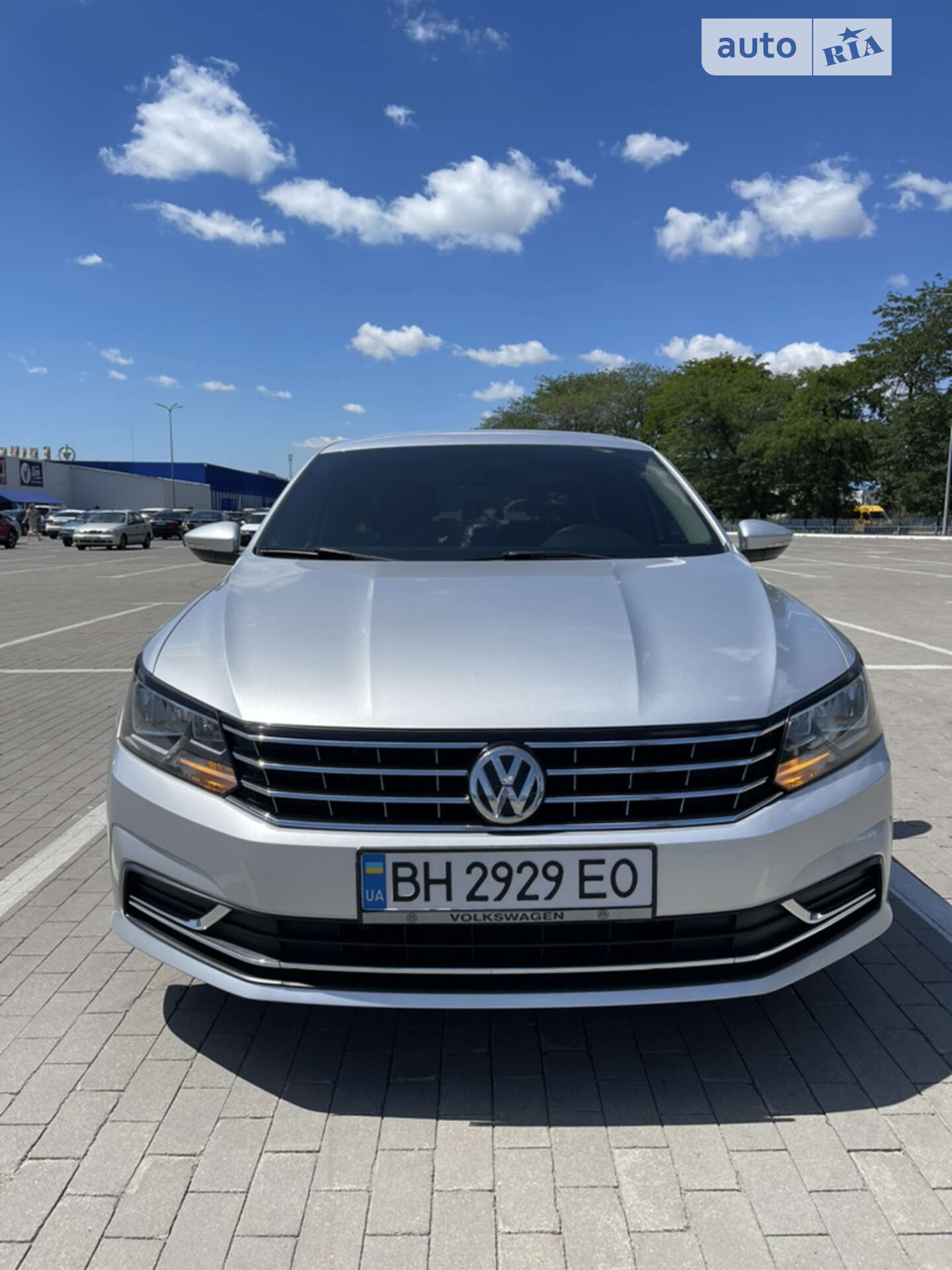 VOLKSWAGEN PASSAT 2017