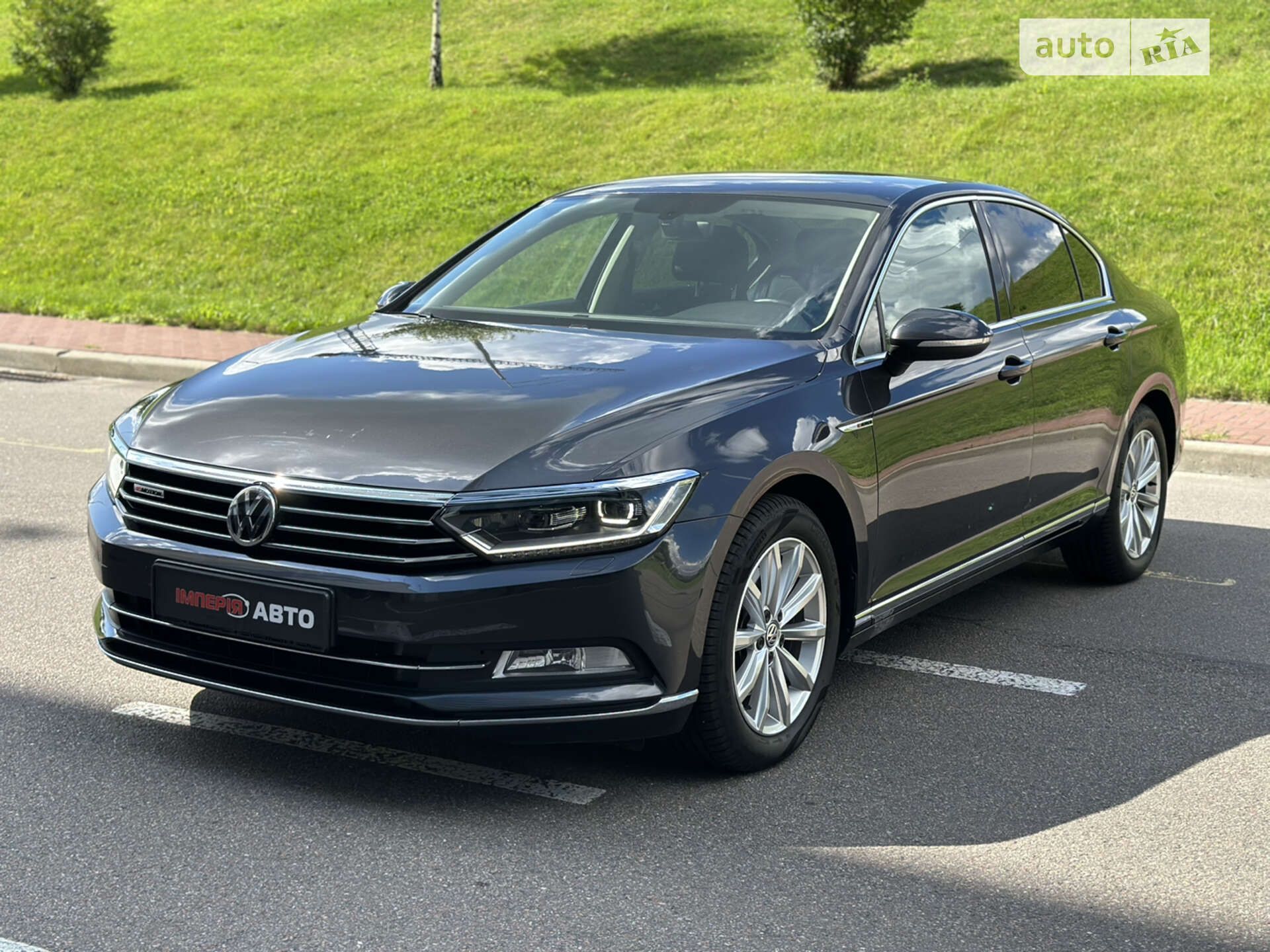 VOLKSWAGEN PASSAT 2017