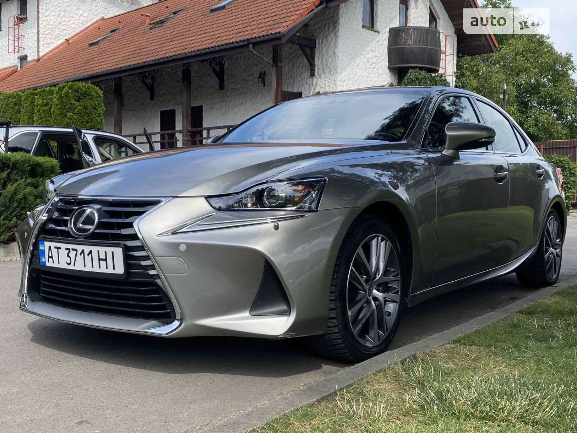 Lexus IS 2017