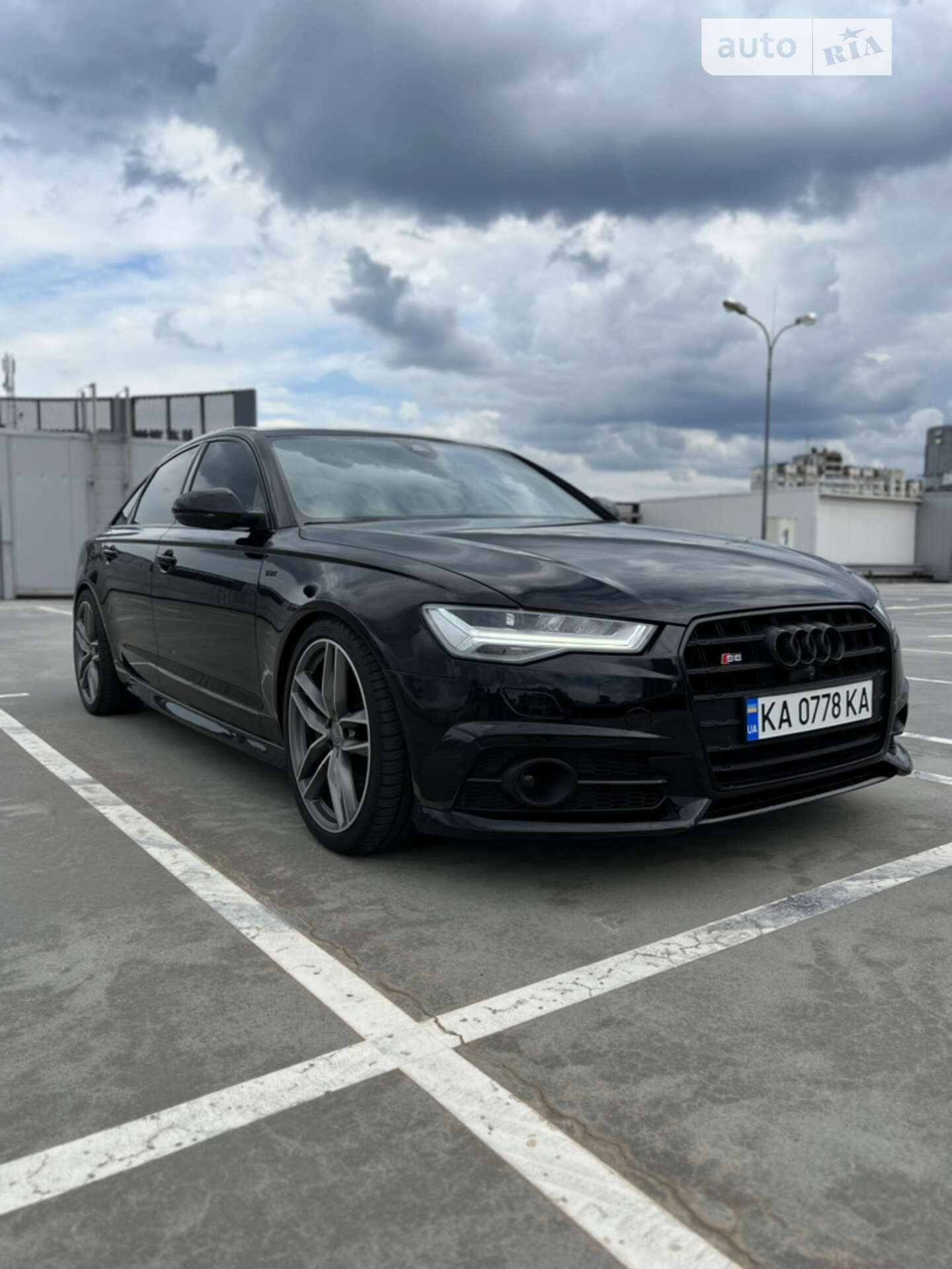 AUDI S6 2015