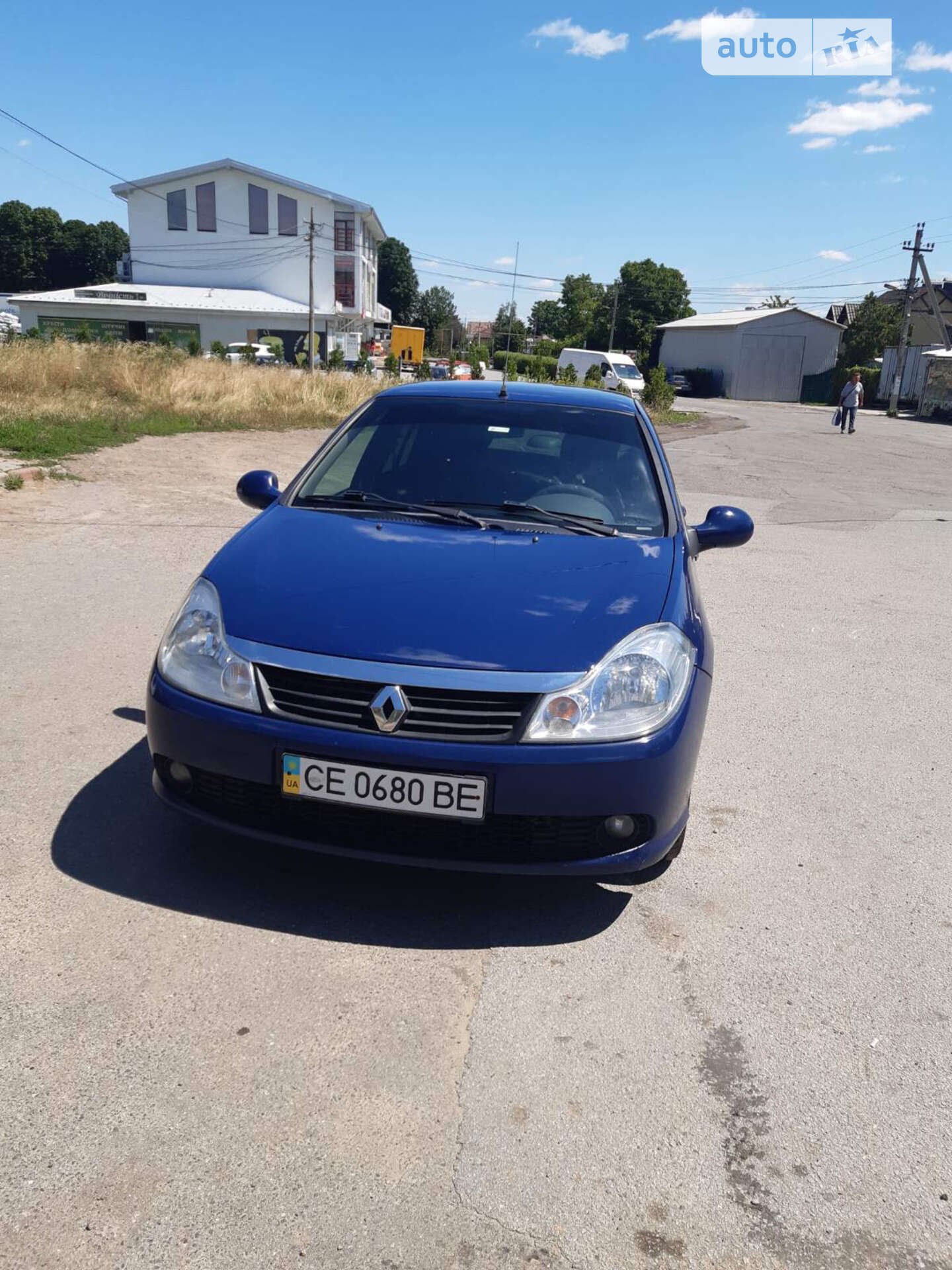 RENAULT SYMBOL 2011