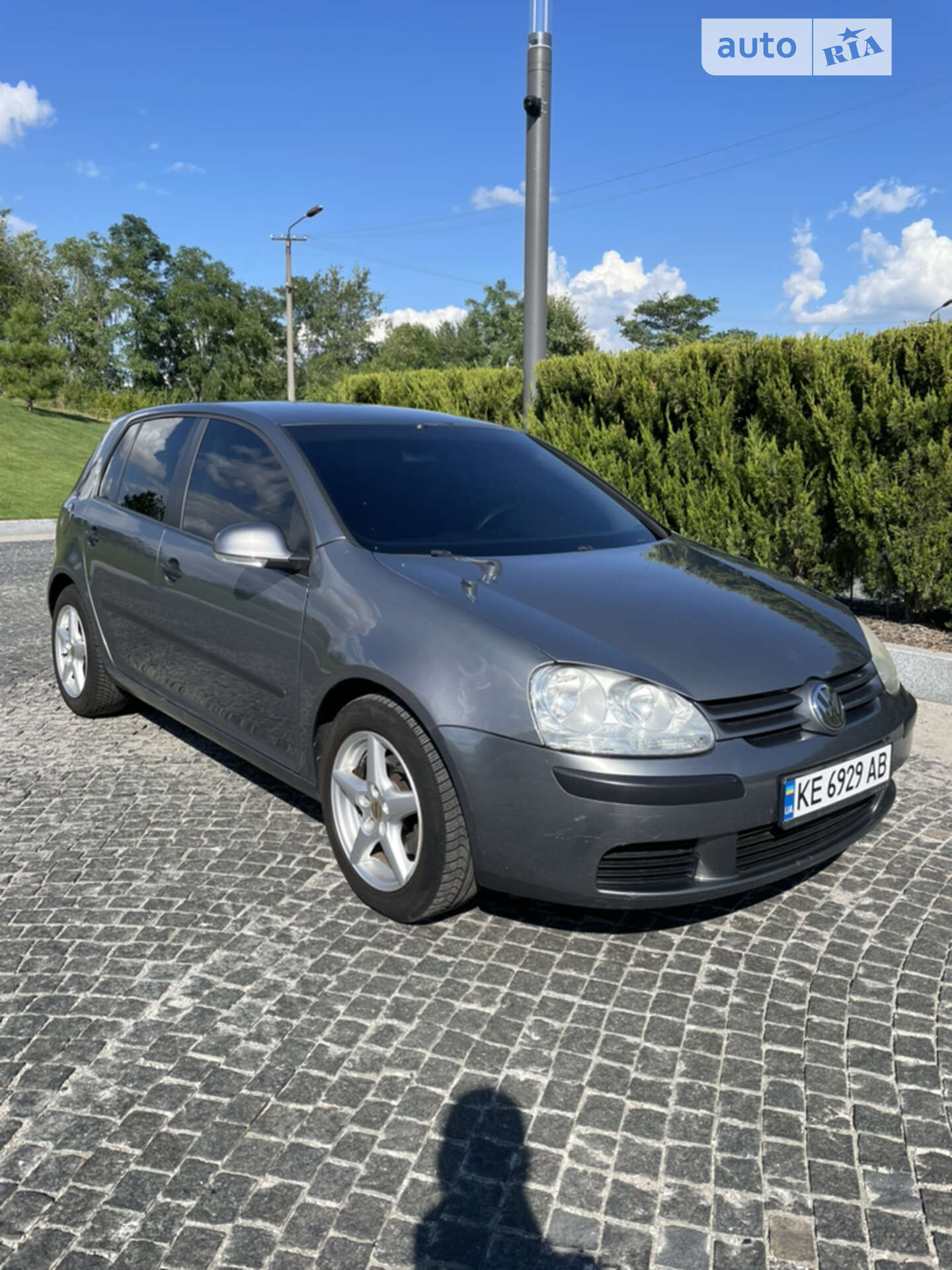 VOLKSWAGEN GOLF 2004