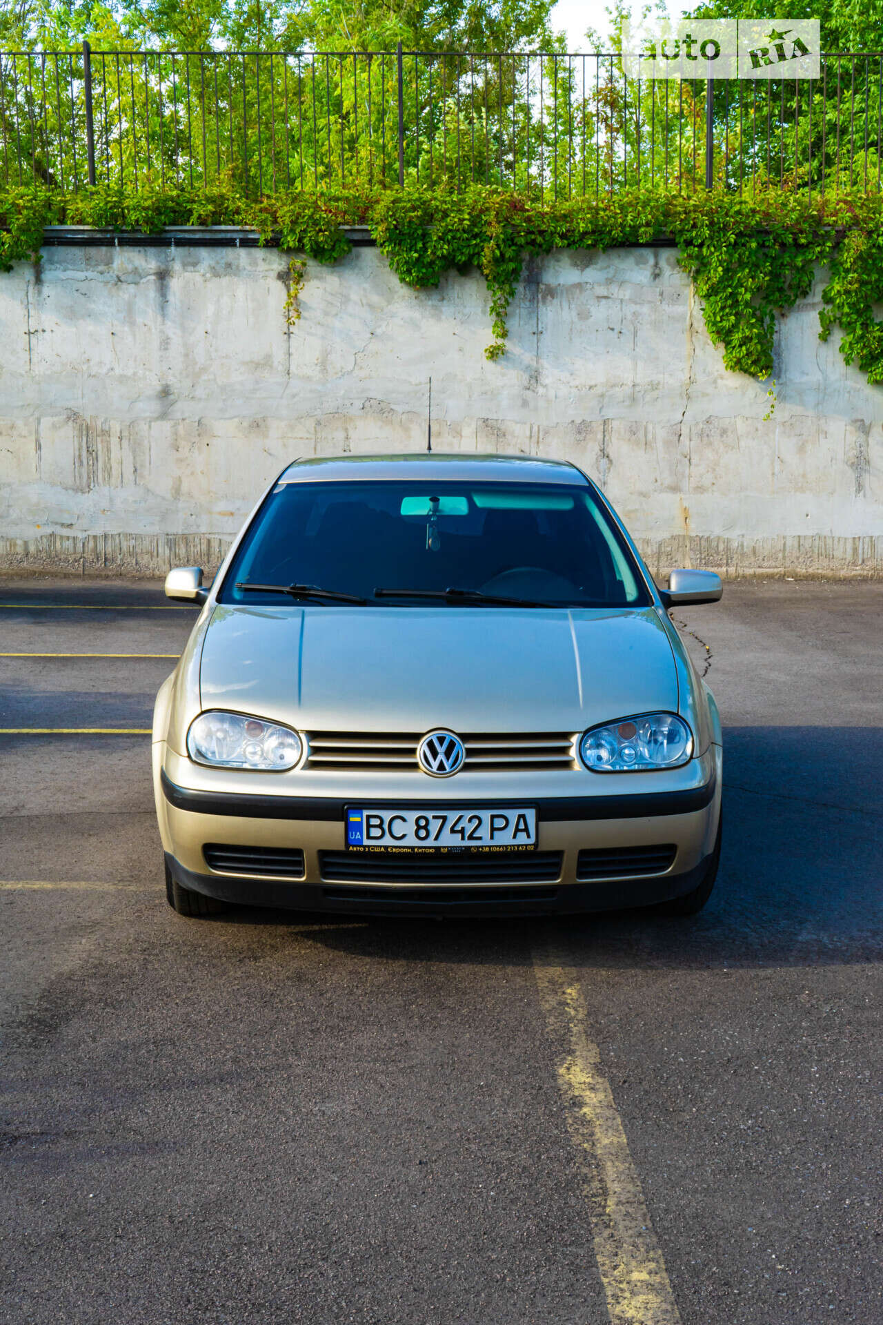 VOLKSWAGEN GOLF 2003