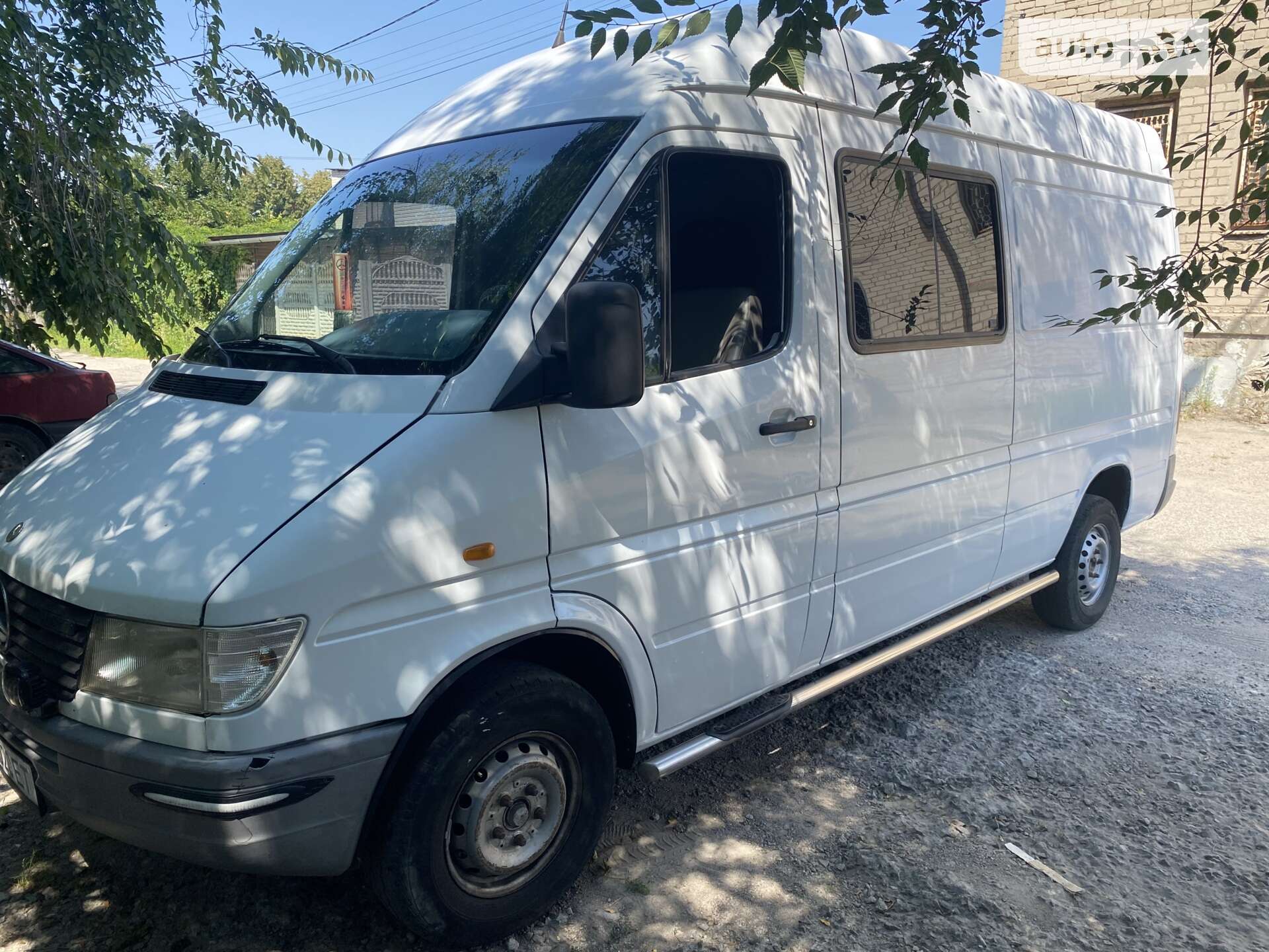 MERCEDES-BENZ 212 D 1998