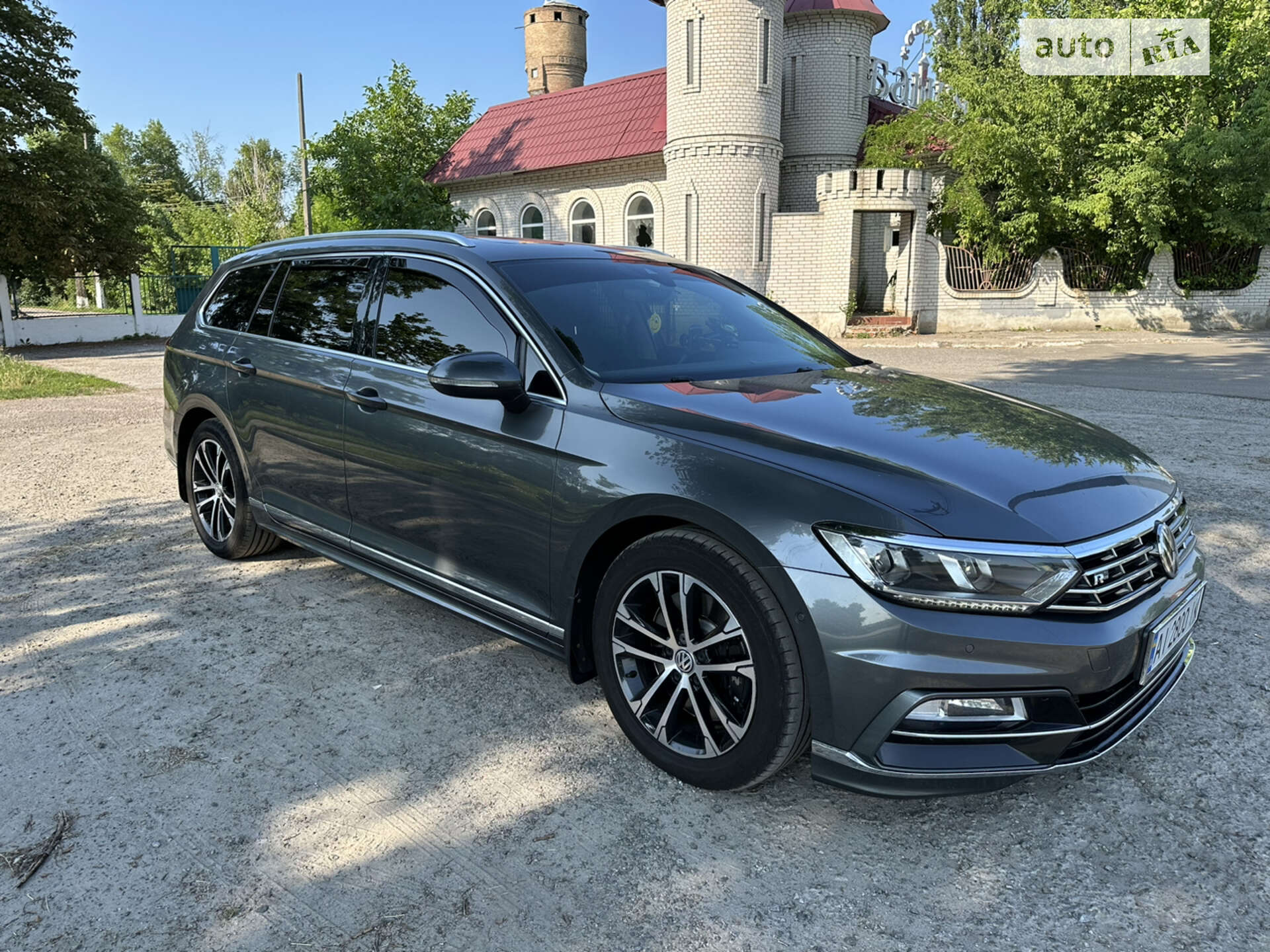 VOLKSWAGEN PASSAT 2016