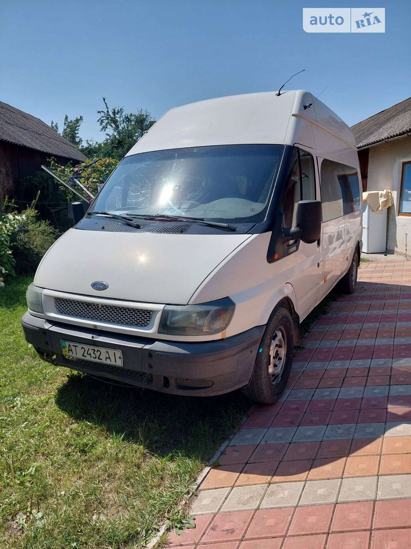 FORD TRANSIT 2001