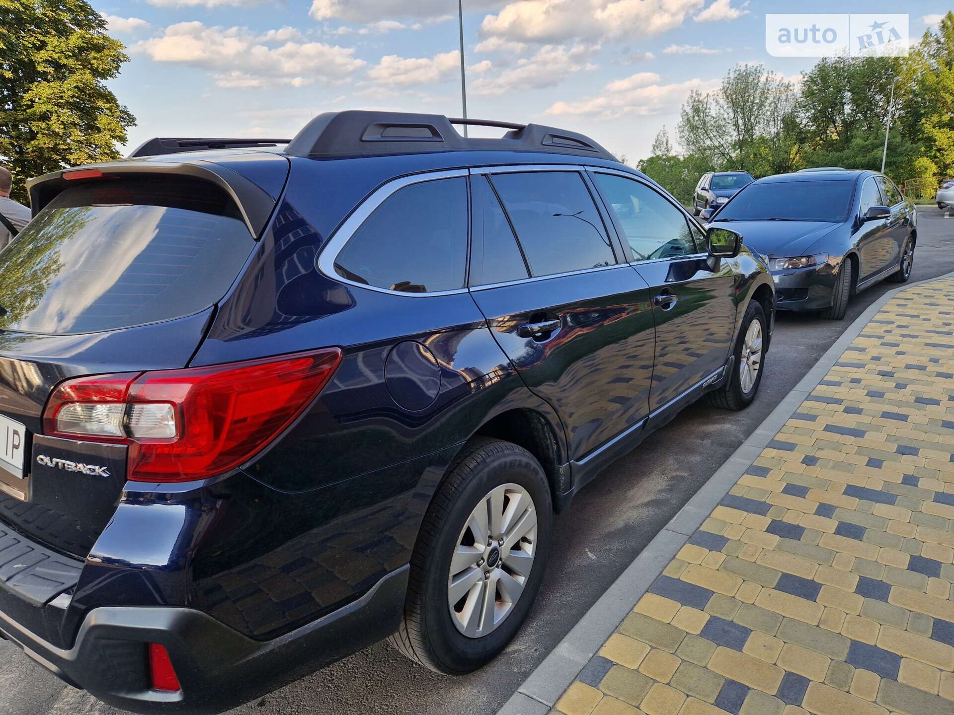 SUBARU OUTBACK 2018