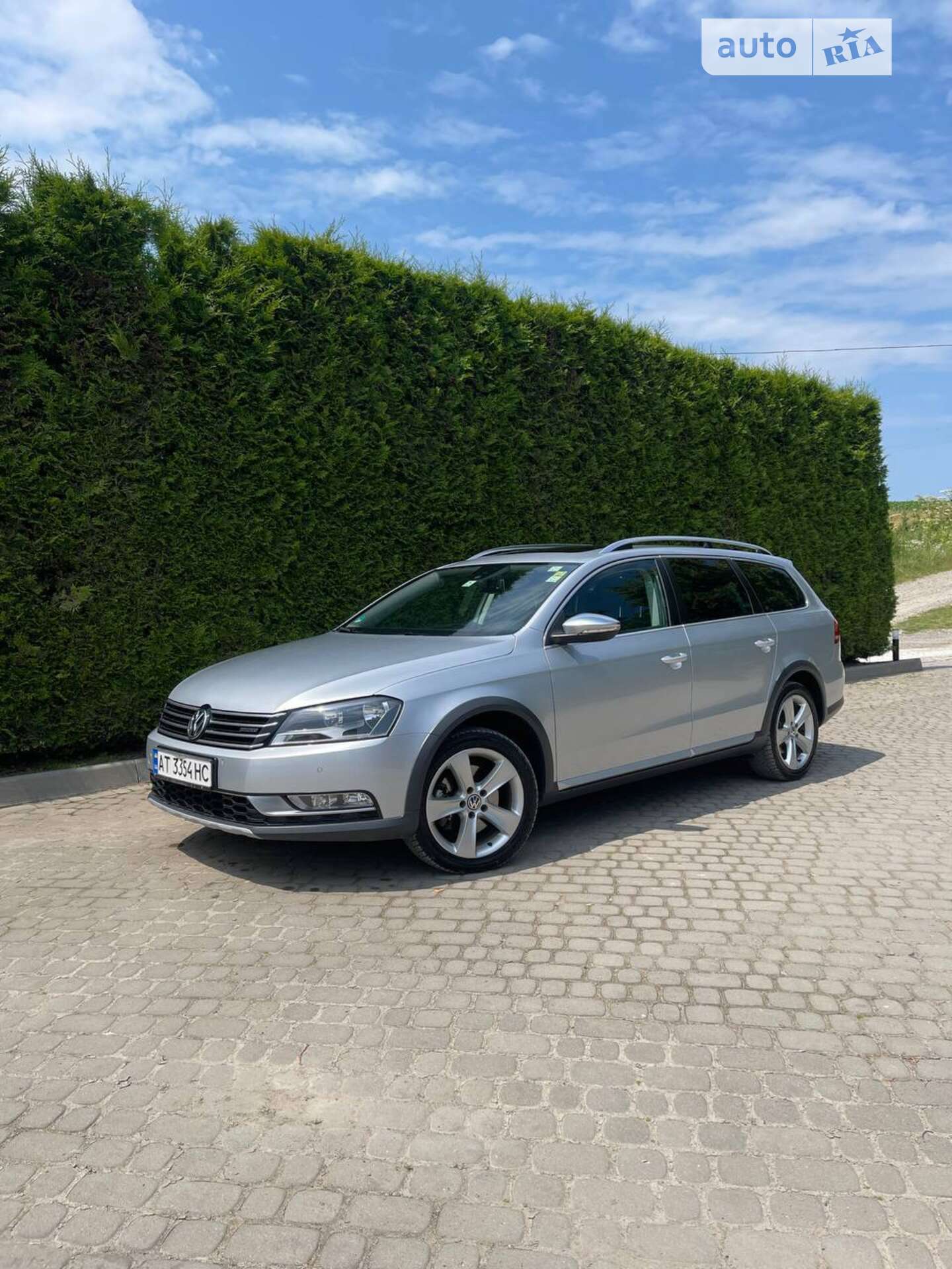 VOLKSWAGEN PASSAT 2012