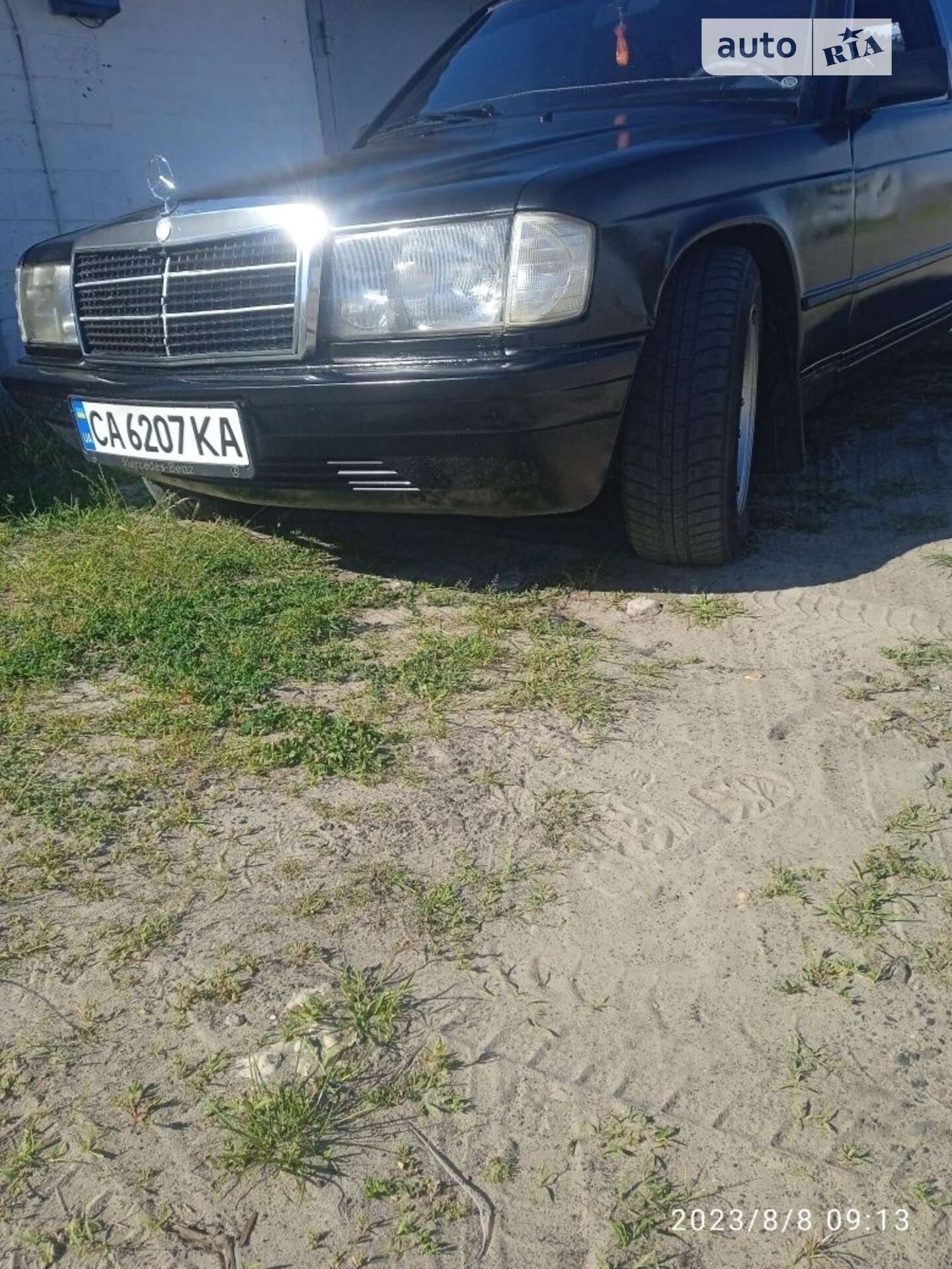 Головне фото звіту автомобіля MERCEDES-BENZ 190 1986