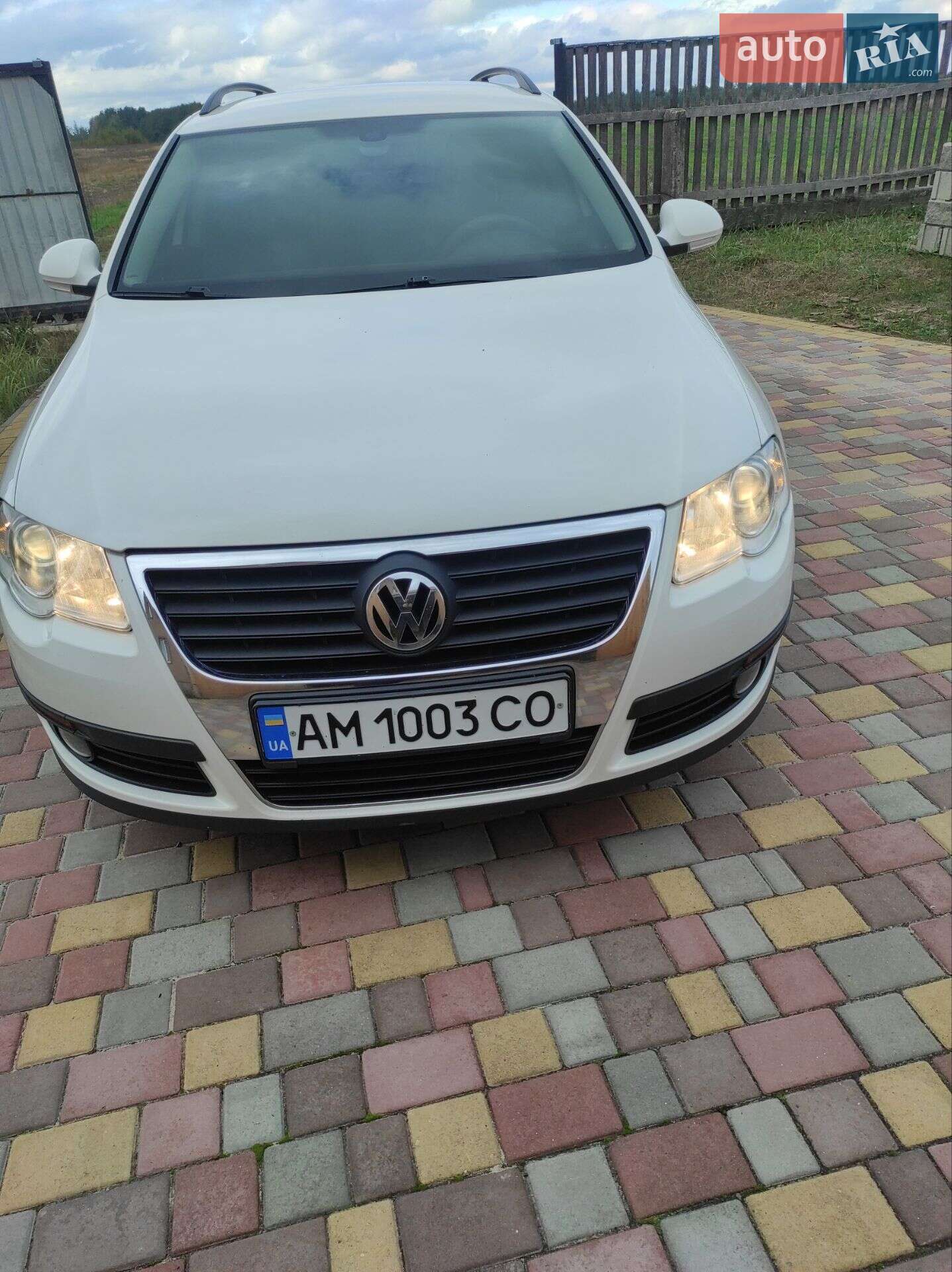VOLKSWAGEN PASSAT 2010