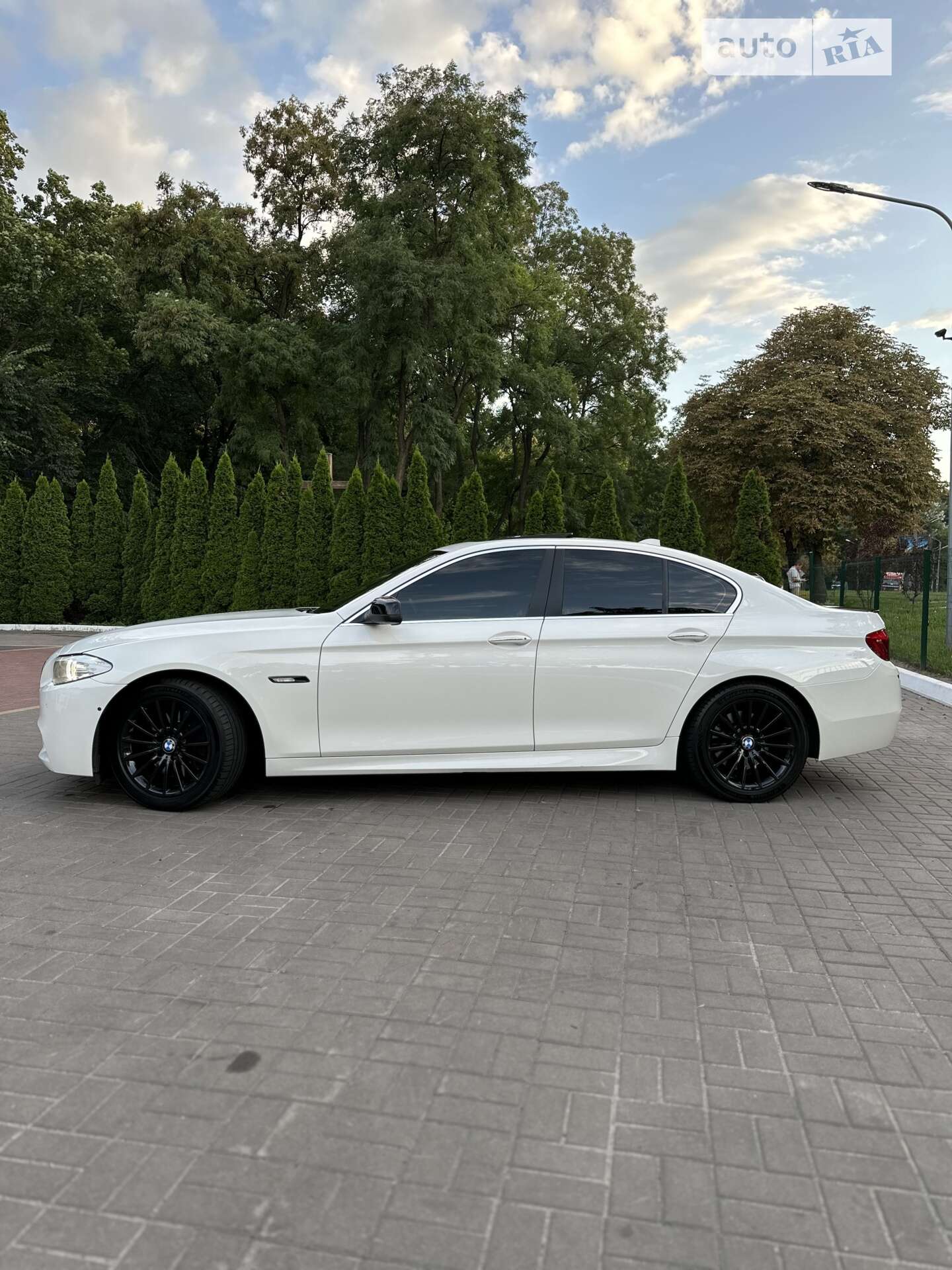 Головне фото звіту автомобіля BMW 535XI 2012