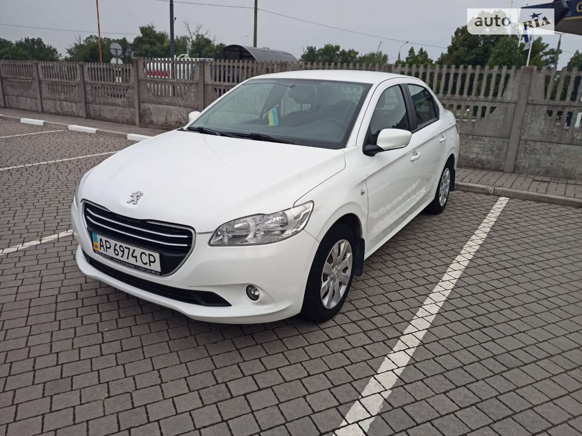 PEUGEOT 301 2014