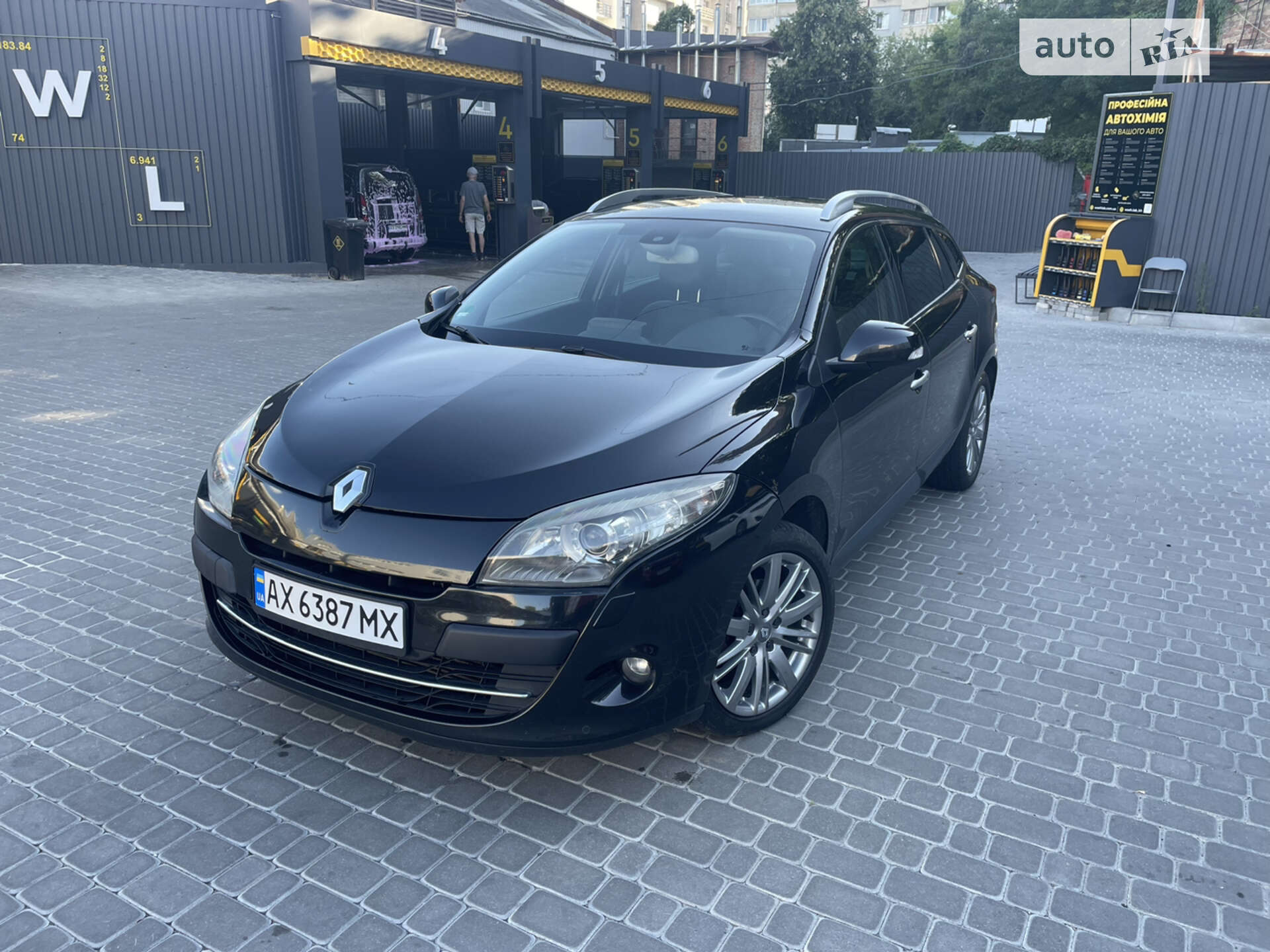 RENAULT MEGANE