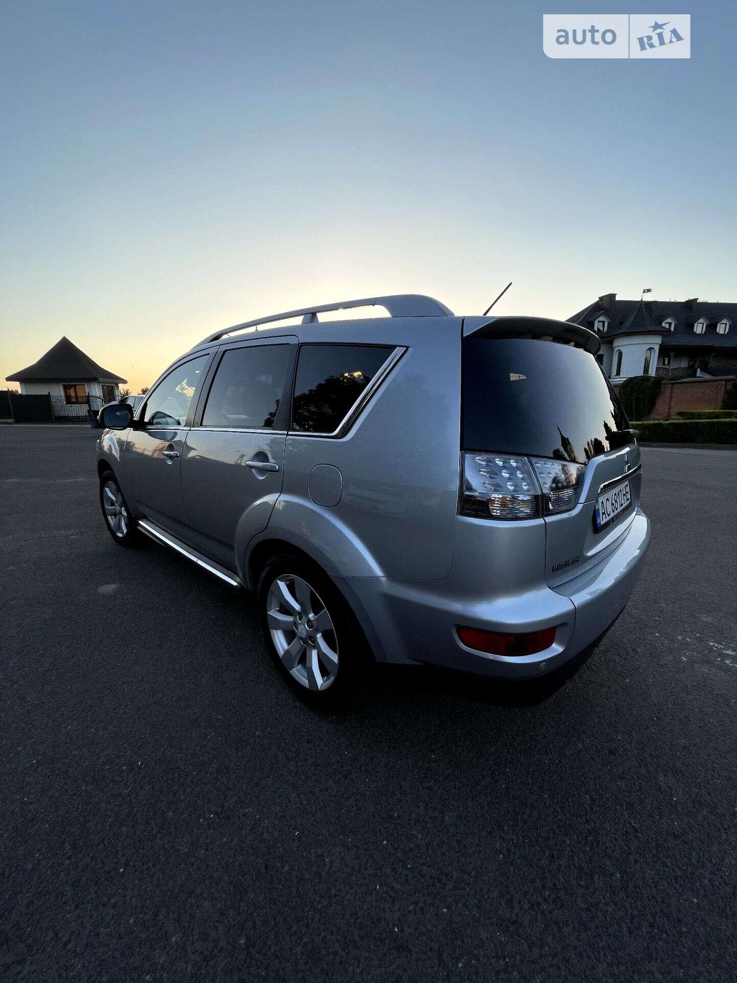 MITSUBISHI OUTLANDER 2009