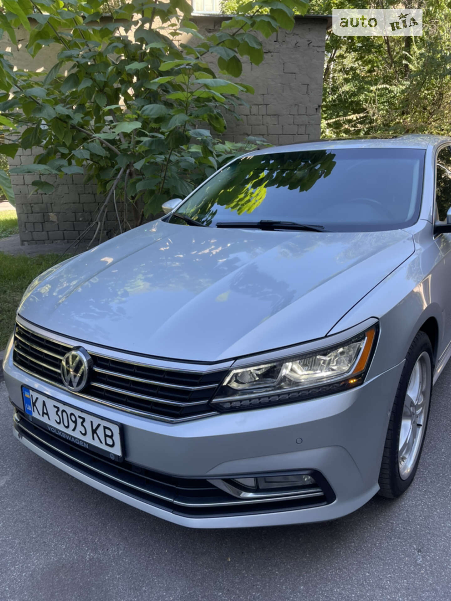 VOLKSWAGEN PASSAT 2016