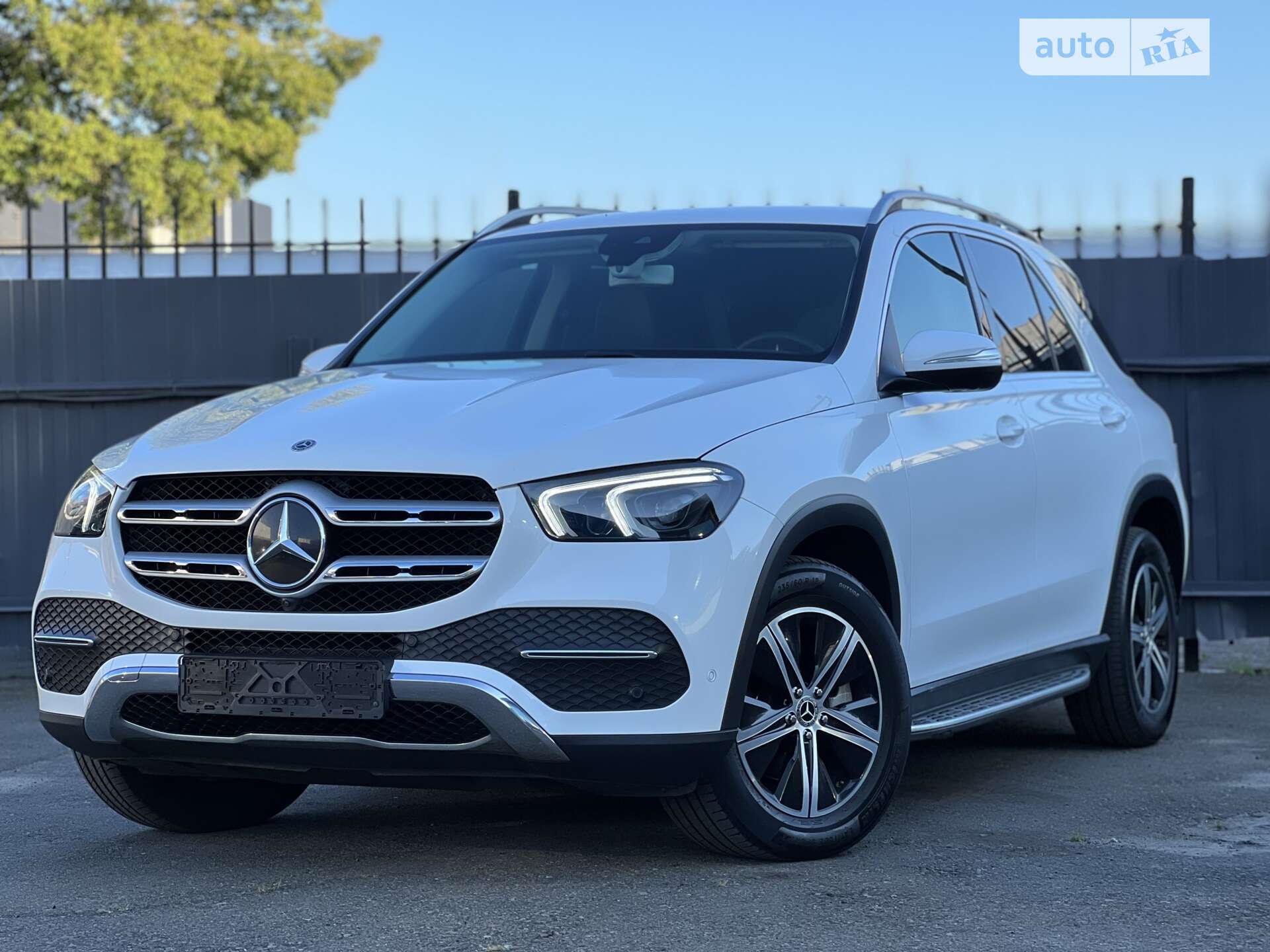 MERCEDES-BENZ GLE 300D 2019