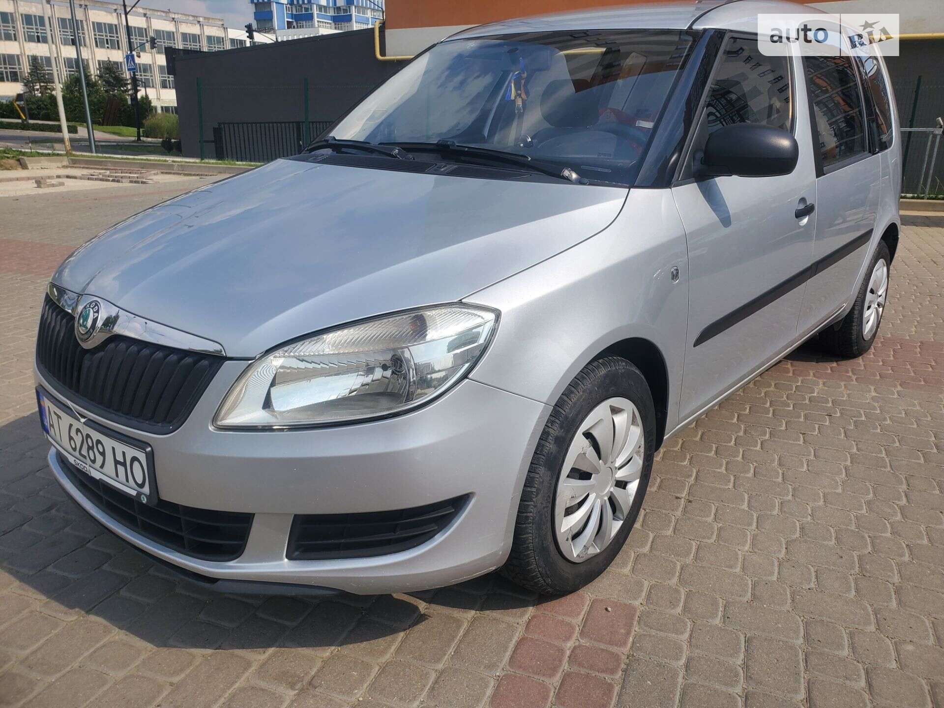 SKODA ROOMSTER 2012