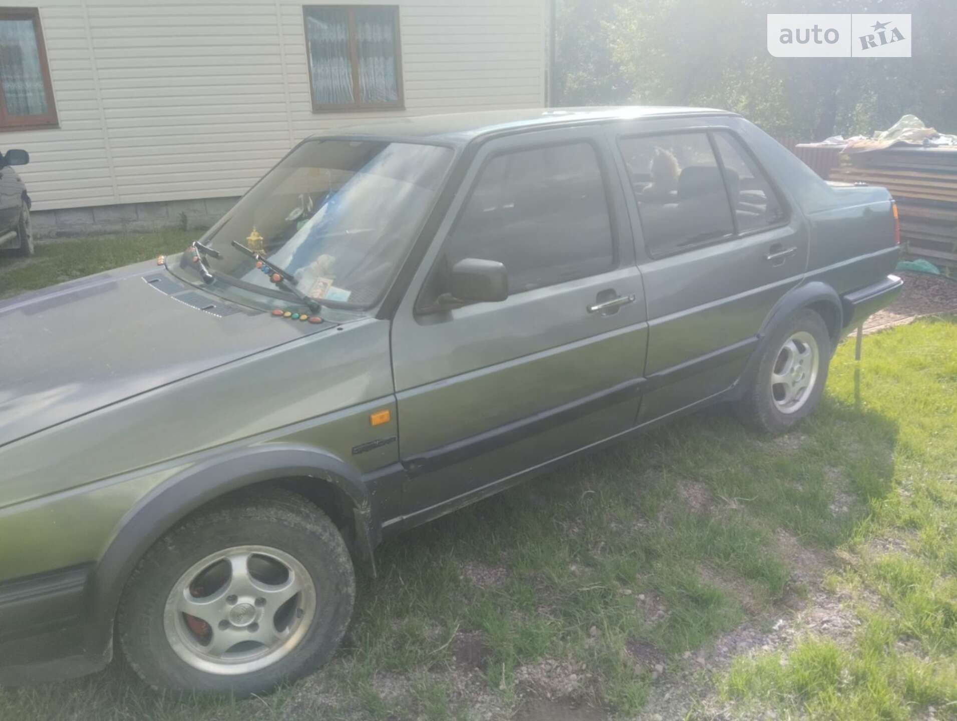 VOLKSWAGEN JETTA 1988