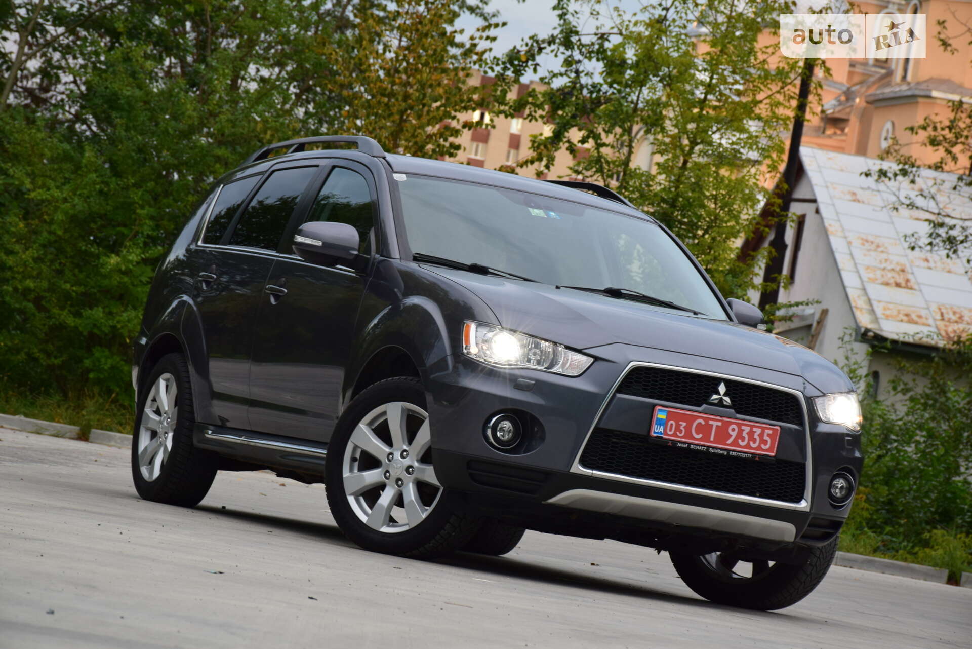 Головне фото звіту автомобіля MITSUBISHI OUTLANDER 2011