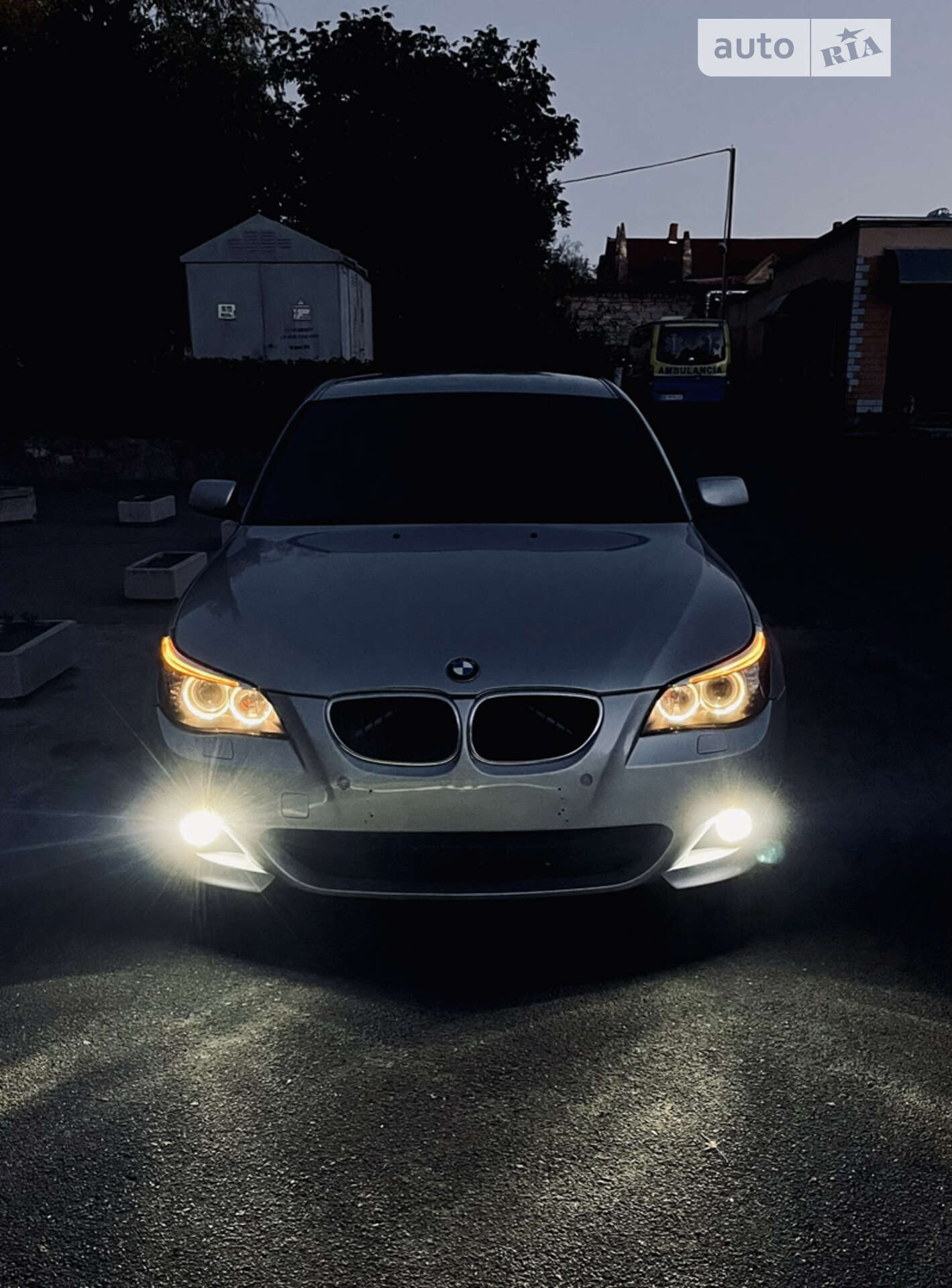 BMW 525