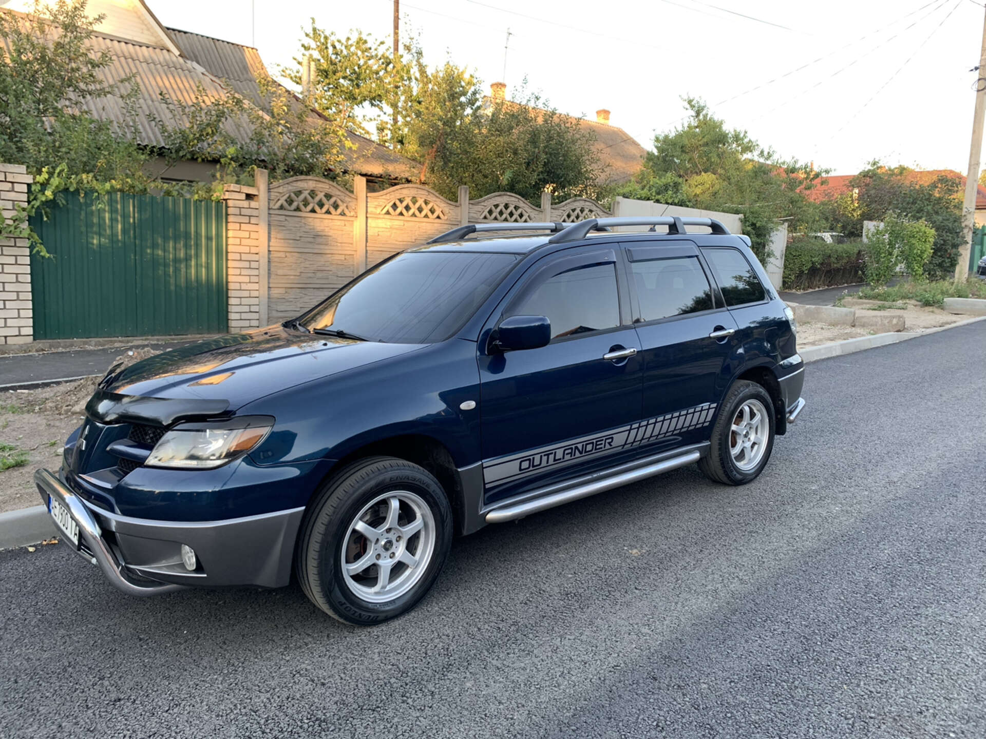 MITSUBISHI OUTLANDER 2004