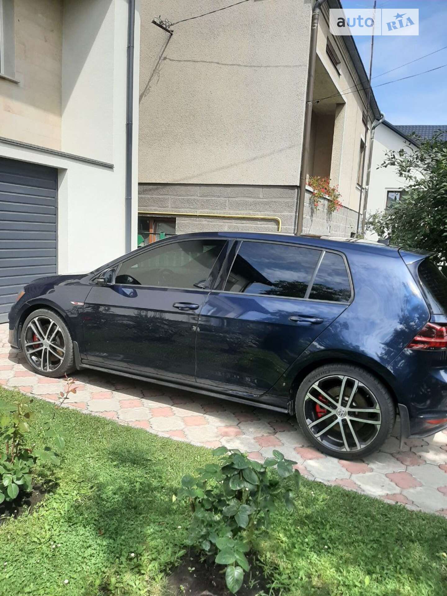 VOLKSWAGEN GOLF 2016
