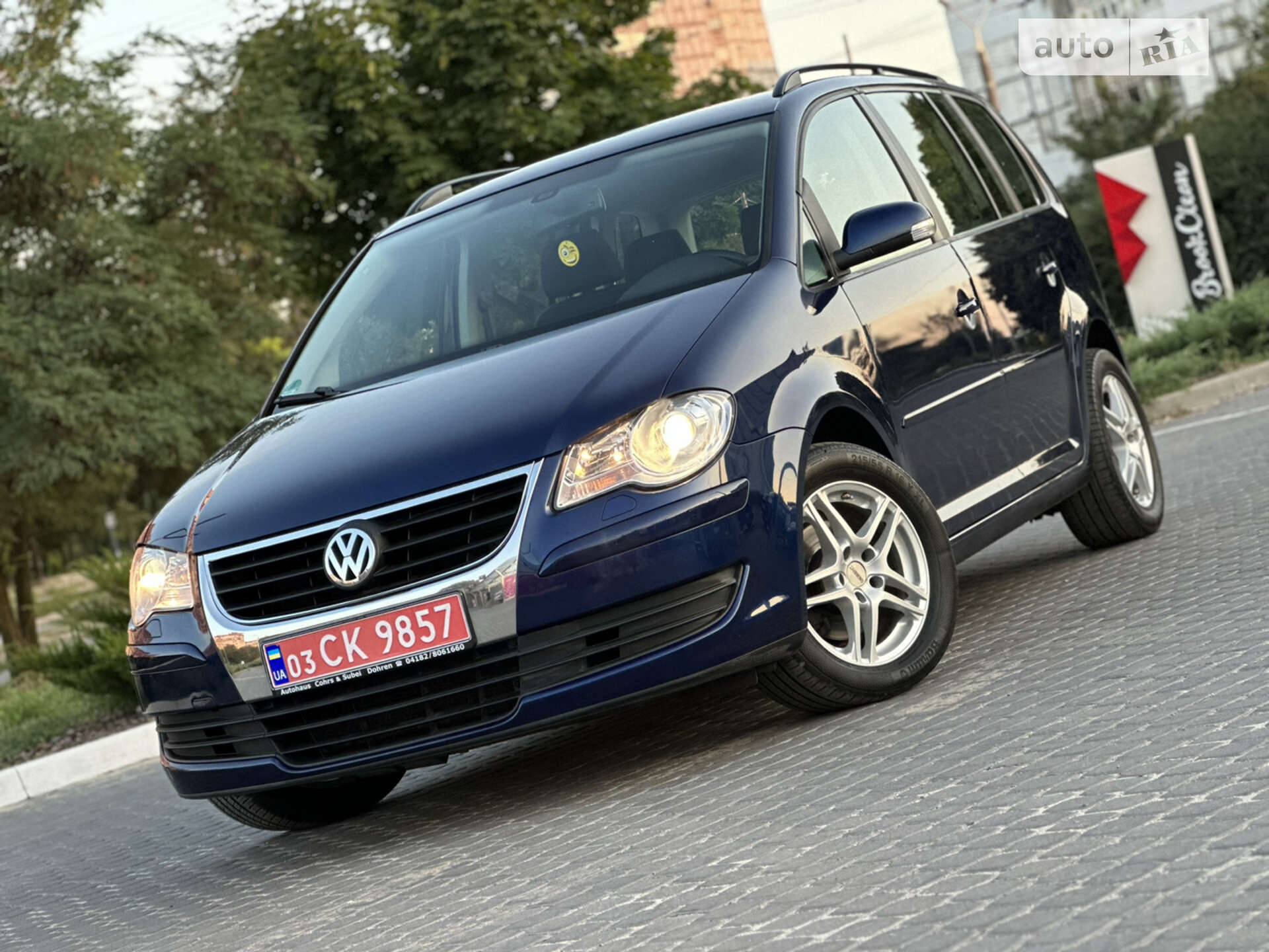 VOLKSWAGEN TOURAN 2008