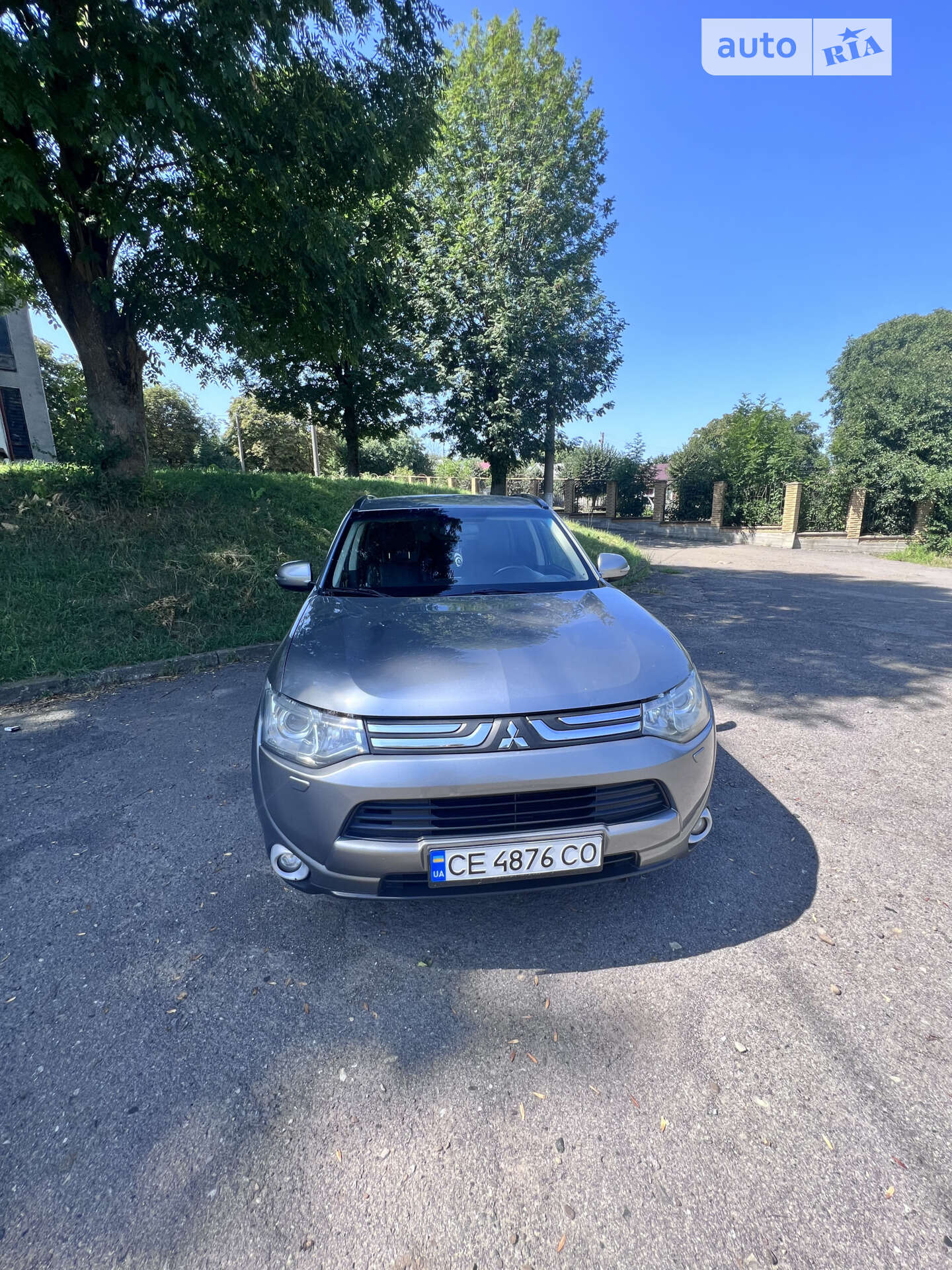 MITSUBISHI OUTLANDER 2014