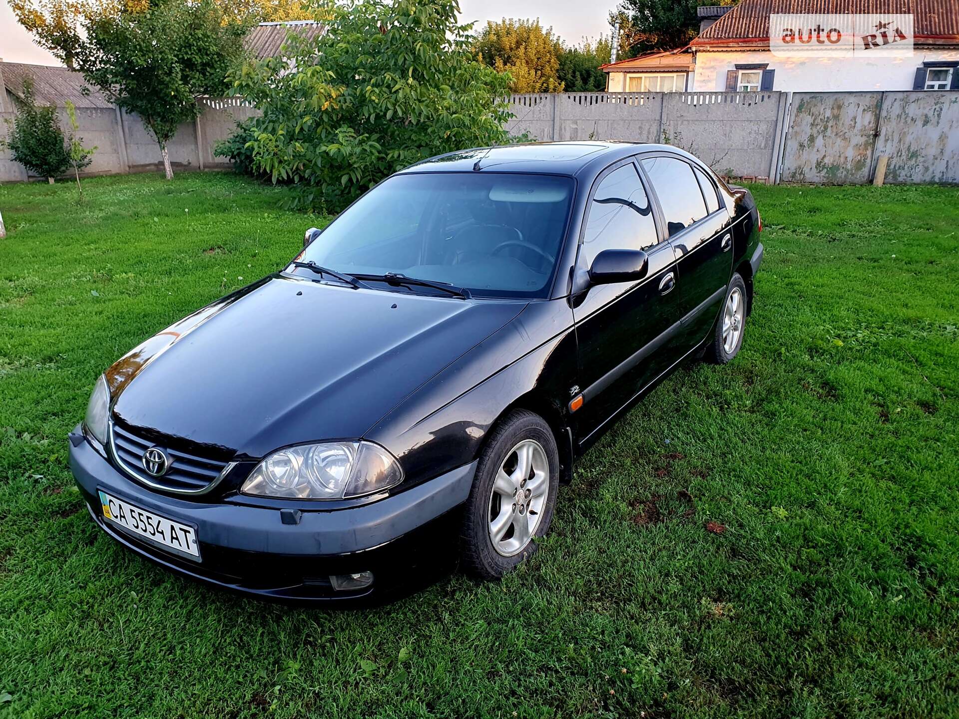 TOYOTA AVENSIS 2001