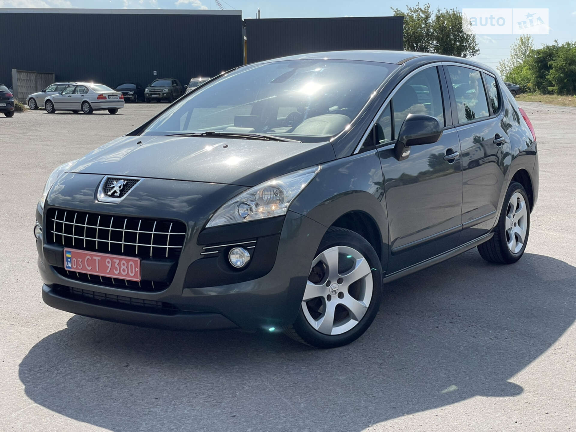 PEUGEOT 3008 2012