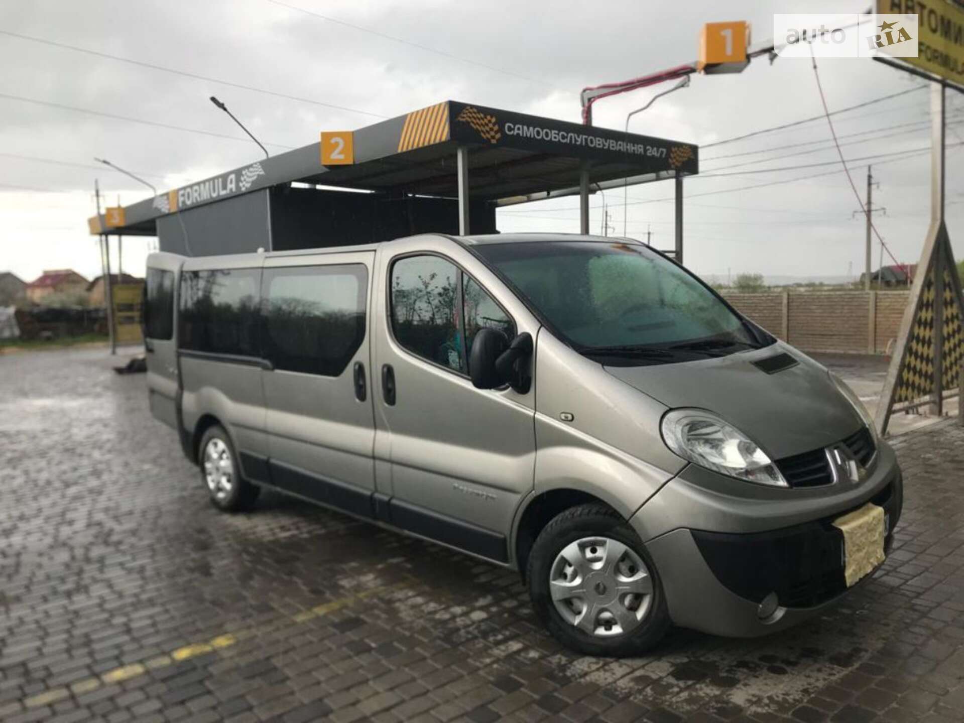 RENAULT TRAFIC 2006