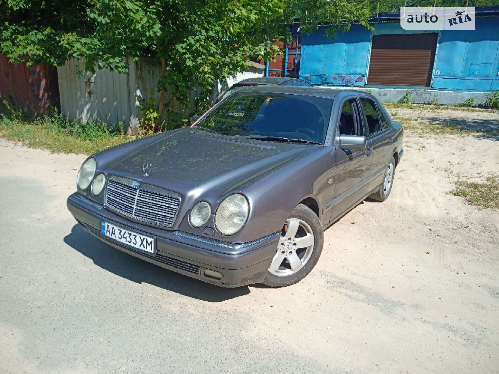 MERCEDES-BENZ 210 1996