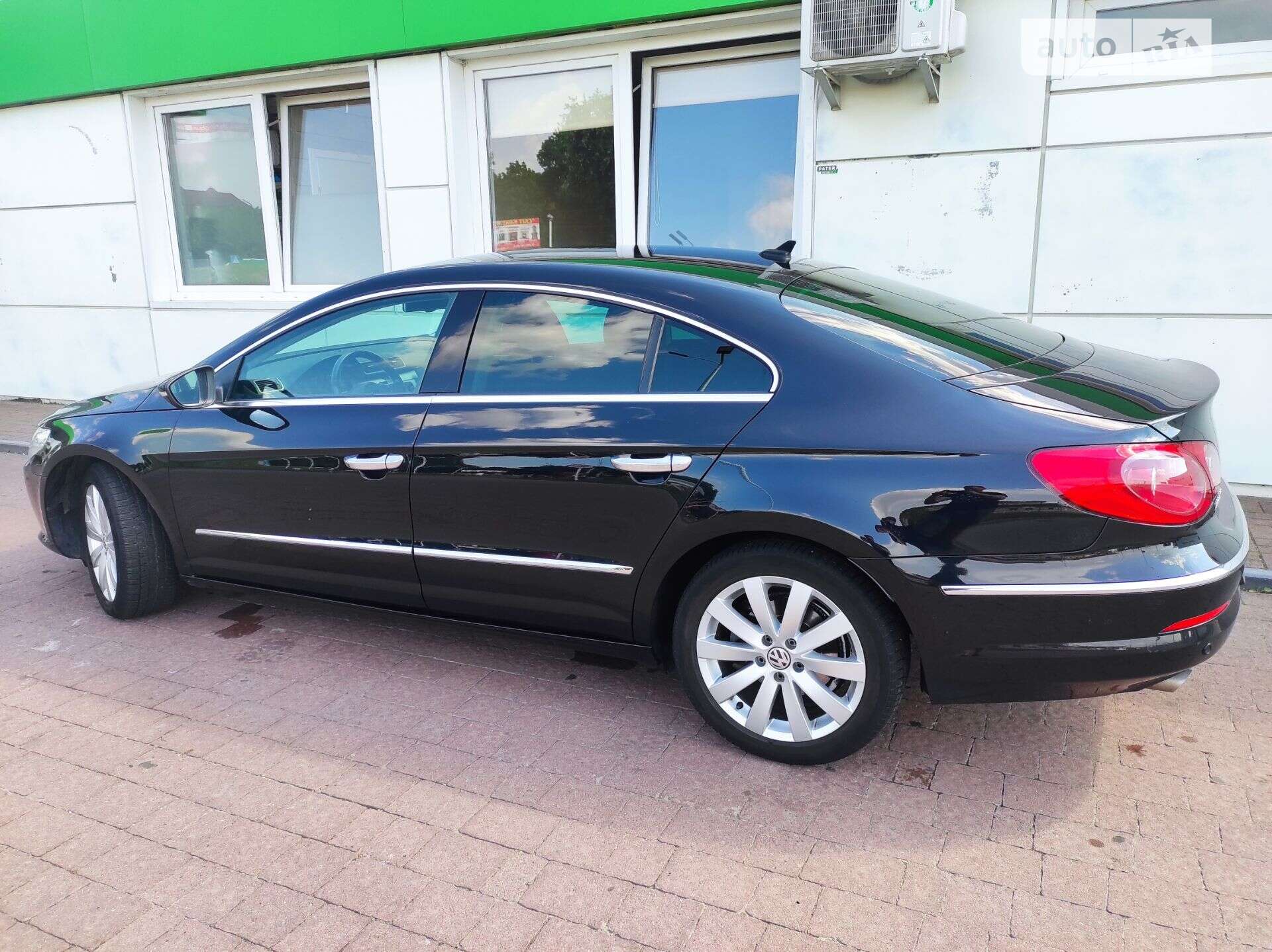 VOLKSWAGEN PASSAT CC 2011