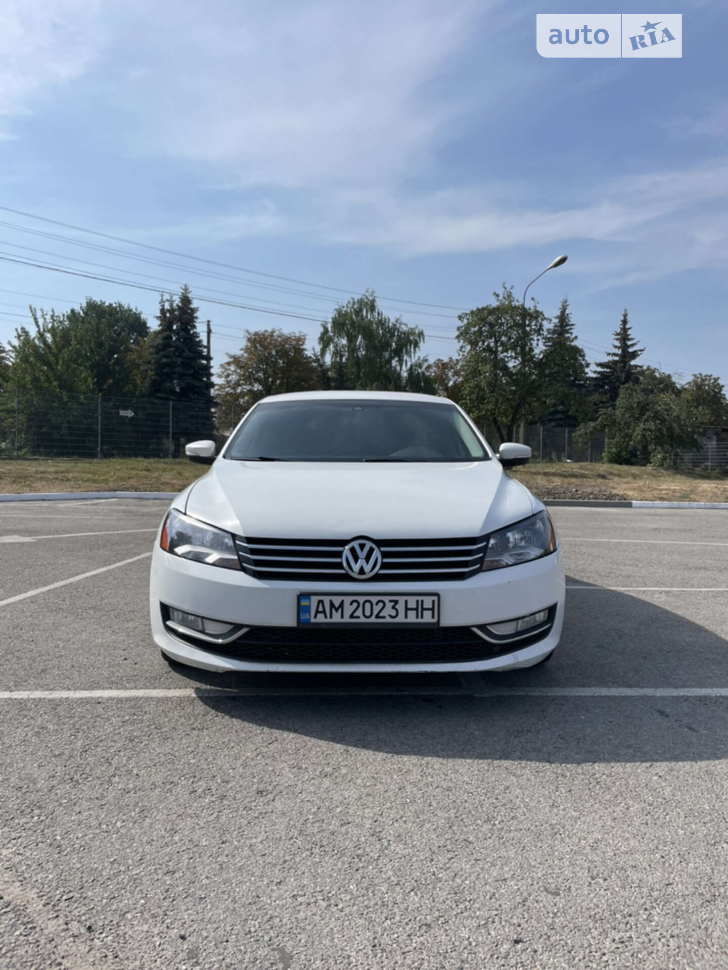 VOLKSWAGEN PASSAT 2014