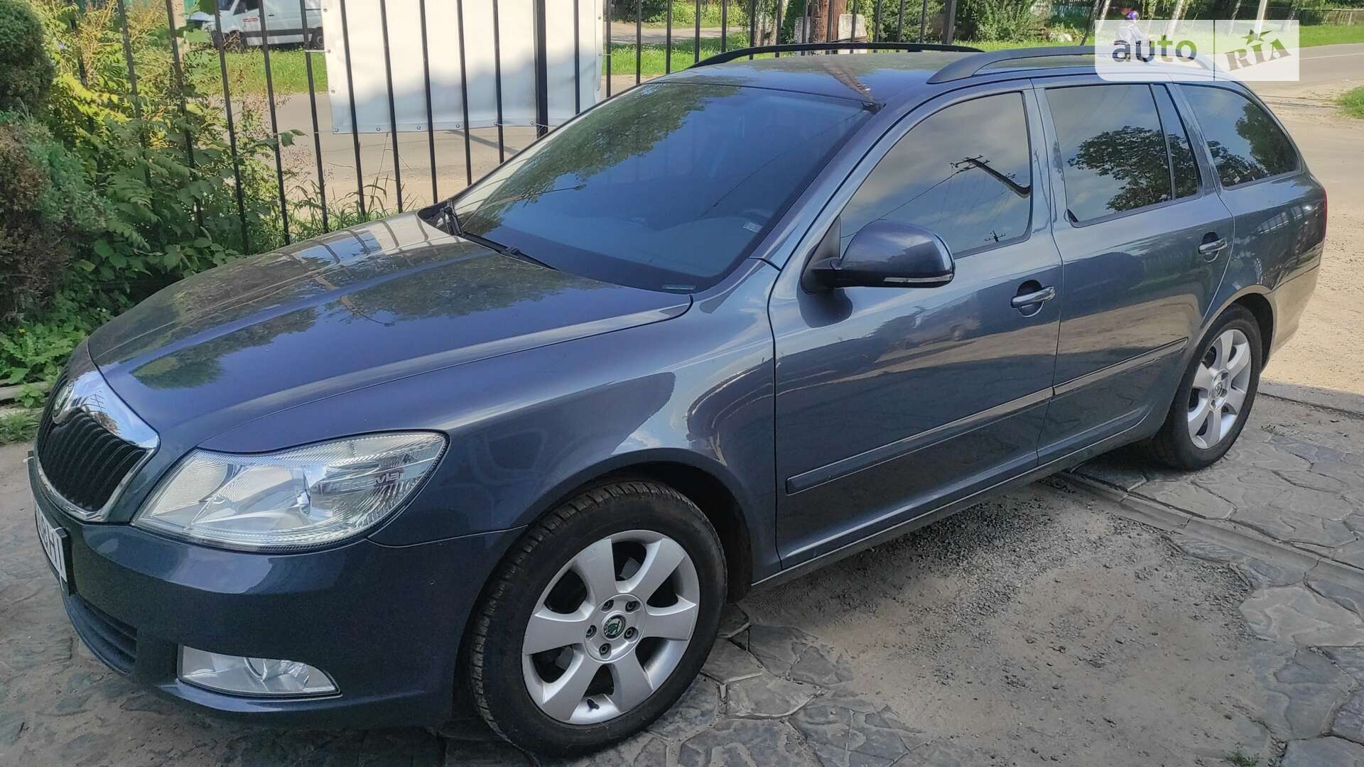 Головне фото звіту автомобіля SKODA OCTAVIA 2010