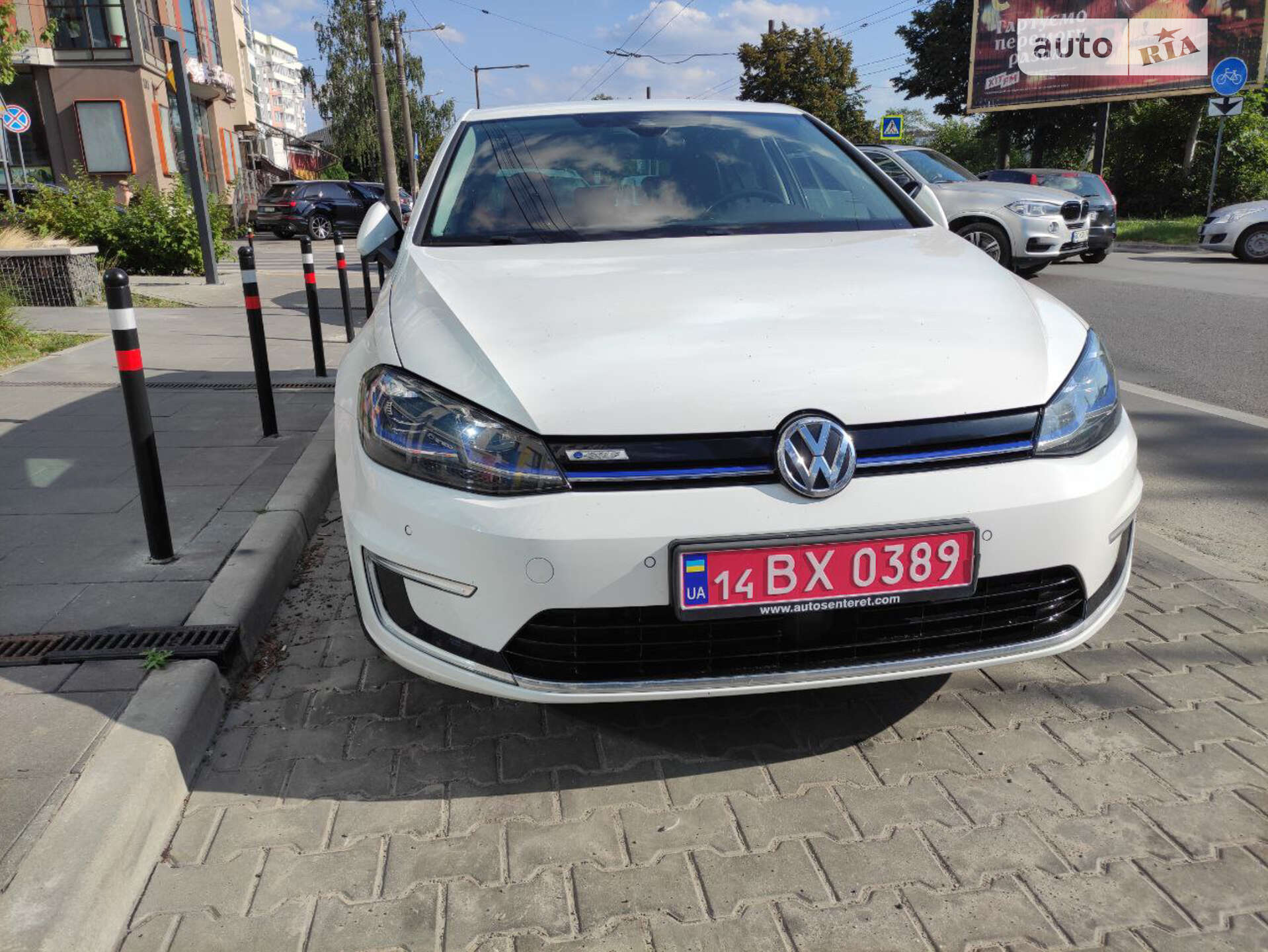 VOLKSWAGEN E-GOLF 2017
