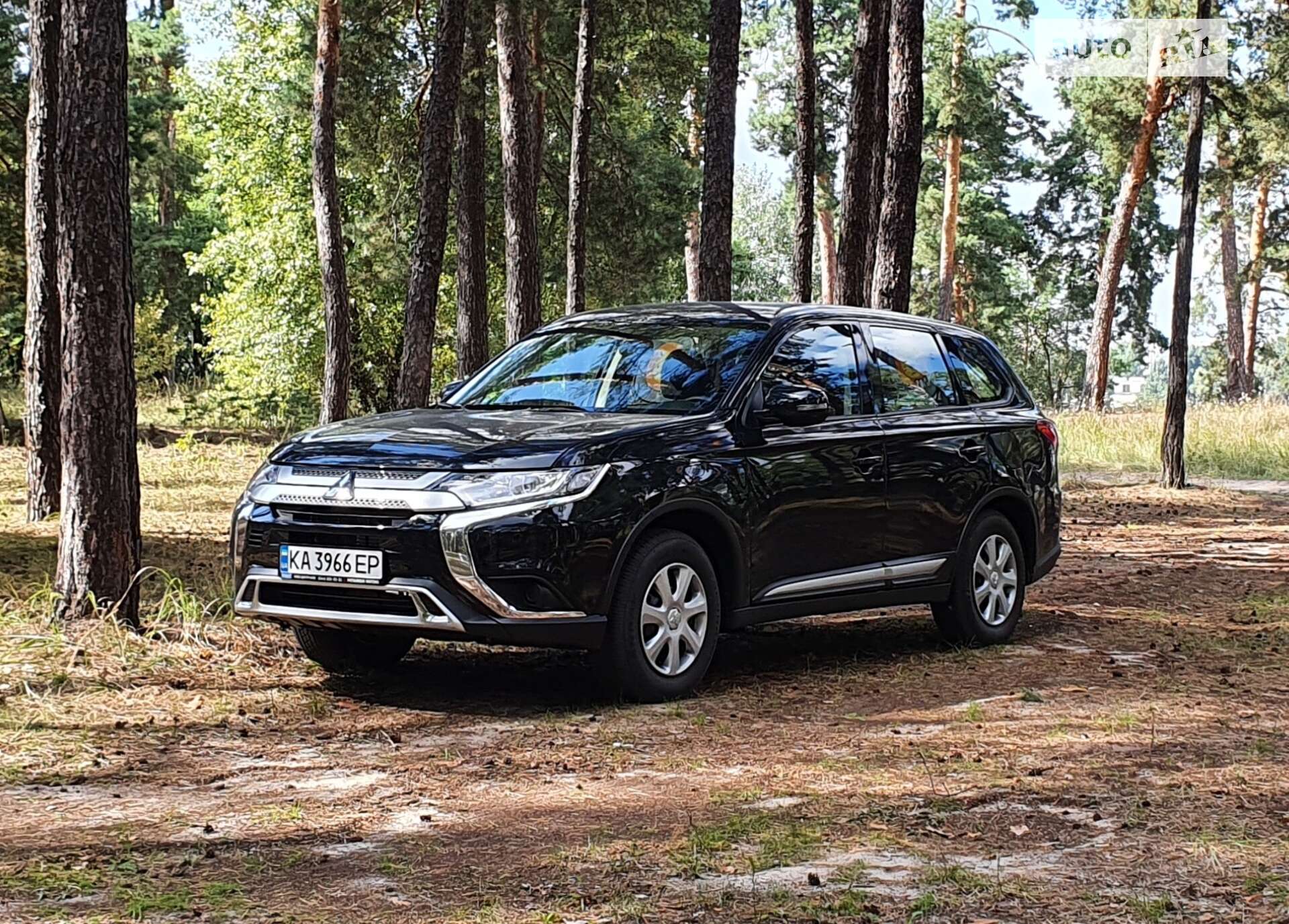 Головне фото звіту автомобіля MITSUBISHI OUTLANDER 2021