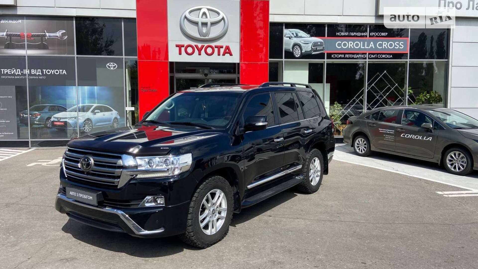 TOYOTA LAND CRUISER 200