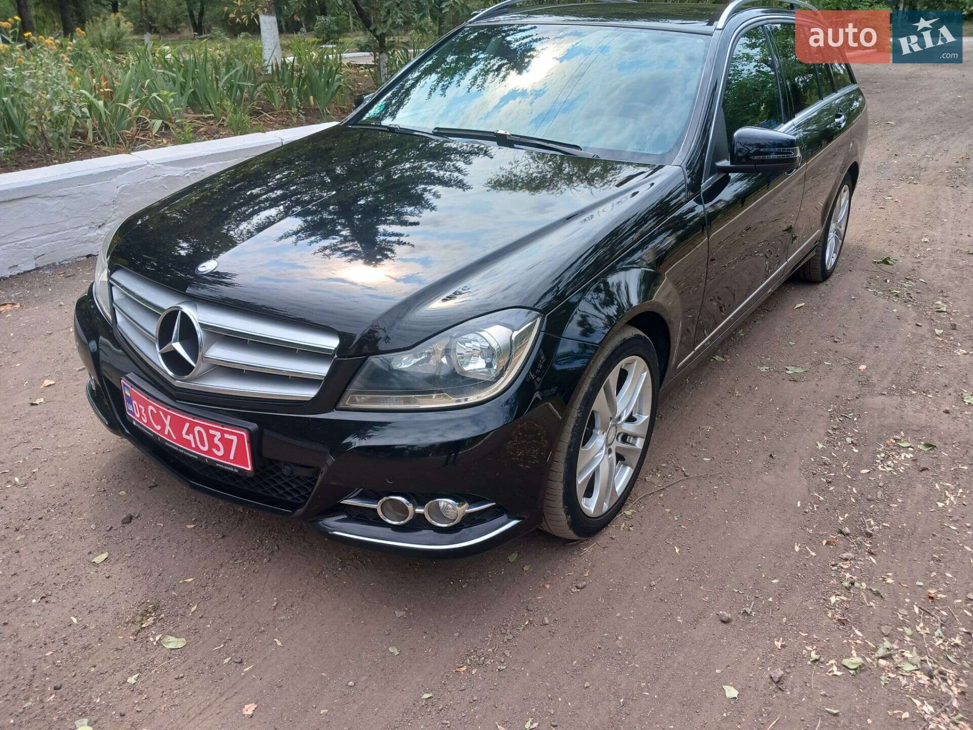 MERCEDES-BENZ C 220 2013
