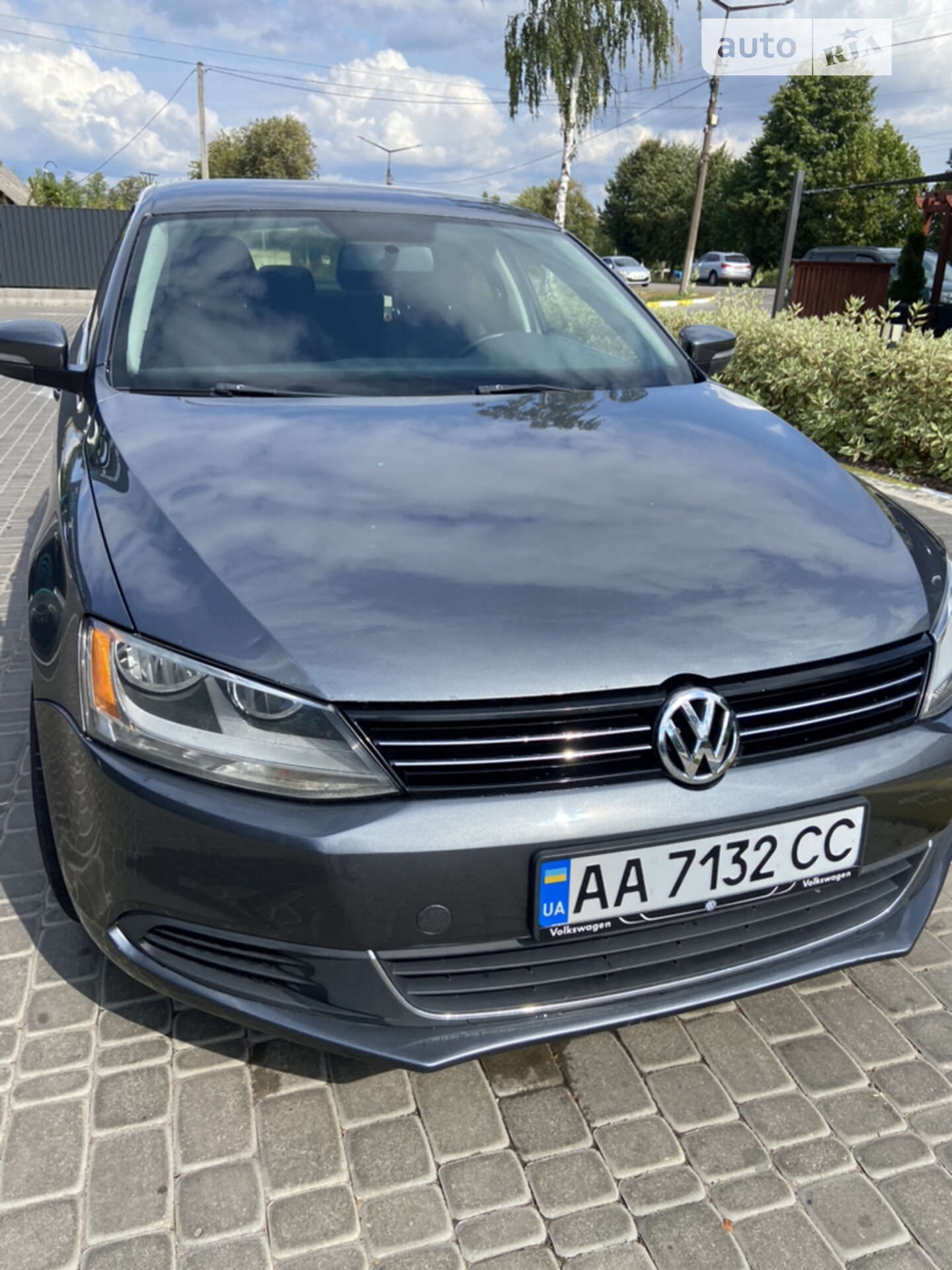VOLKSWAGEN JETTA 2011