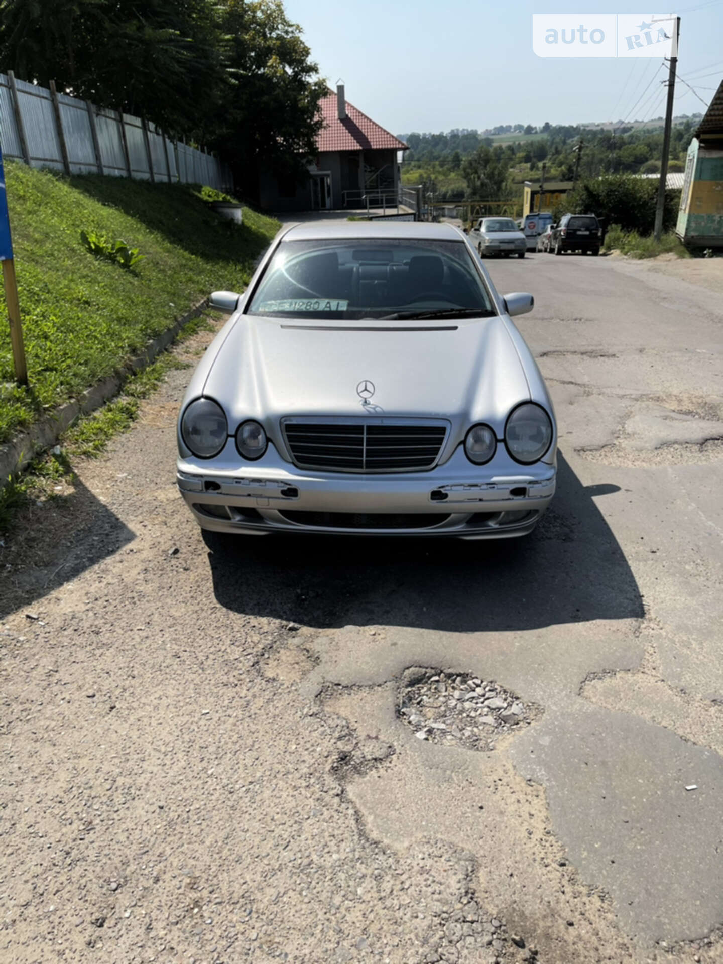 MERCEDES-BENZ E 240 2000