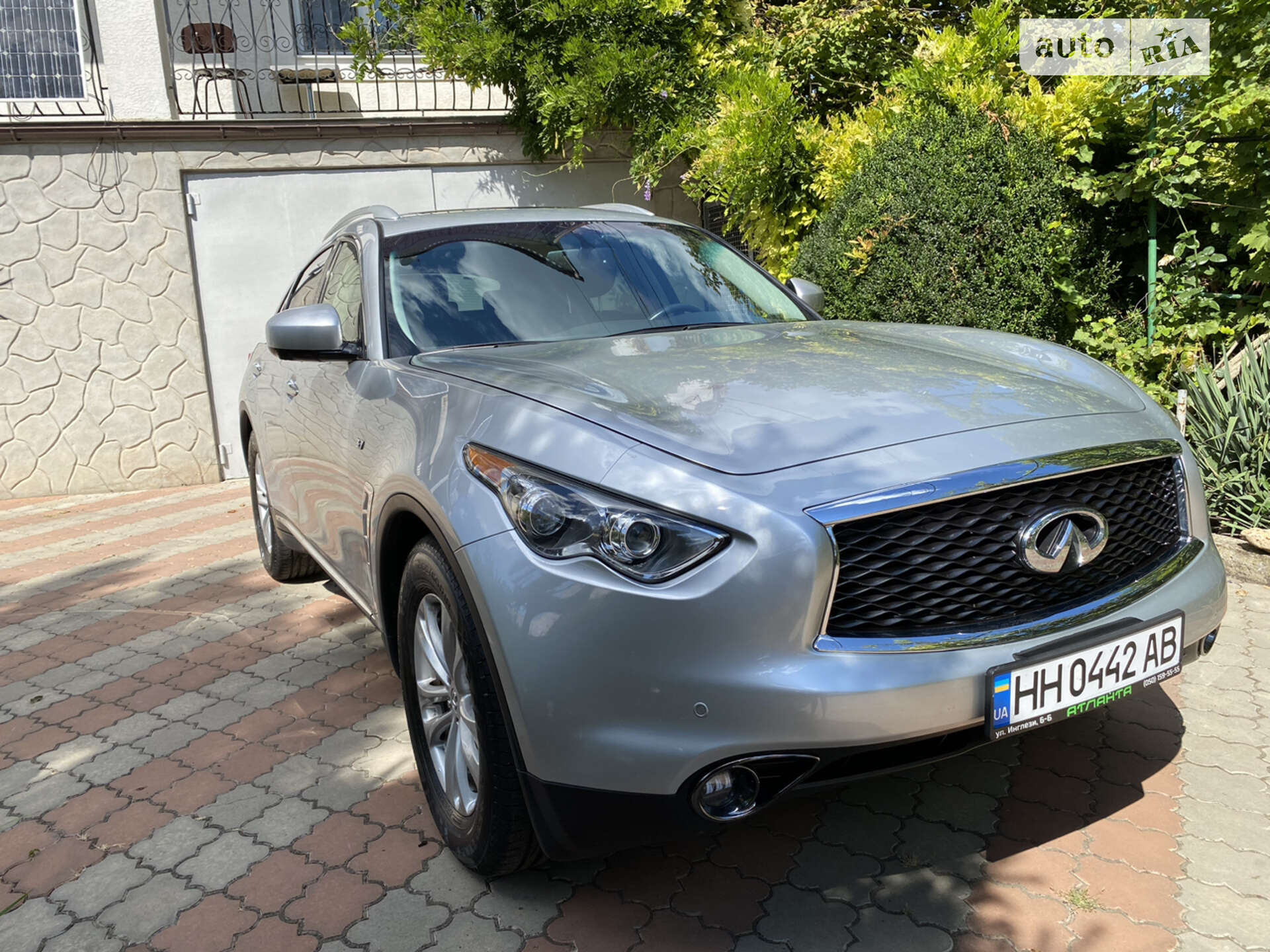 Infiniti QX70 2016