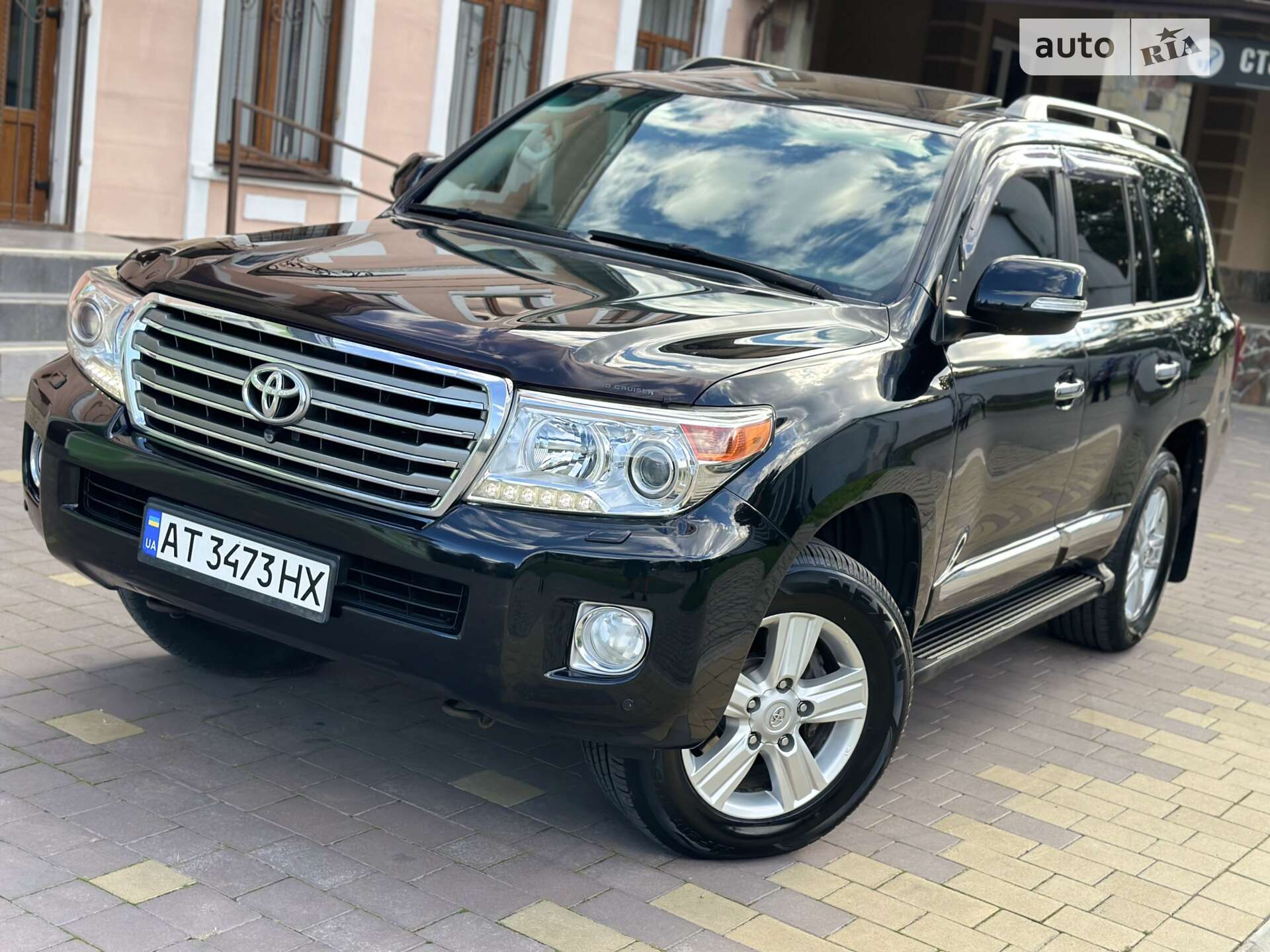TOYOTA LAND CRUISER 200 2012