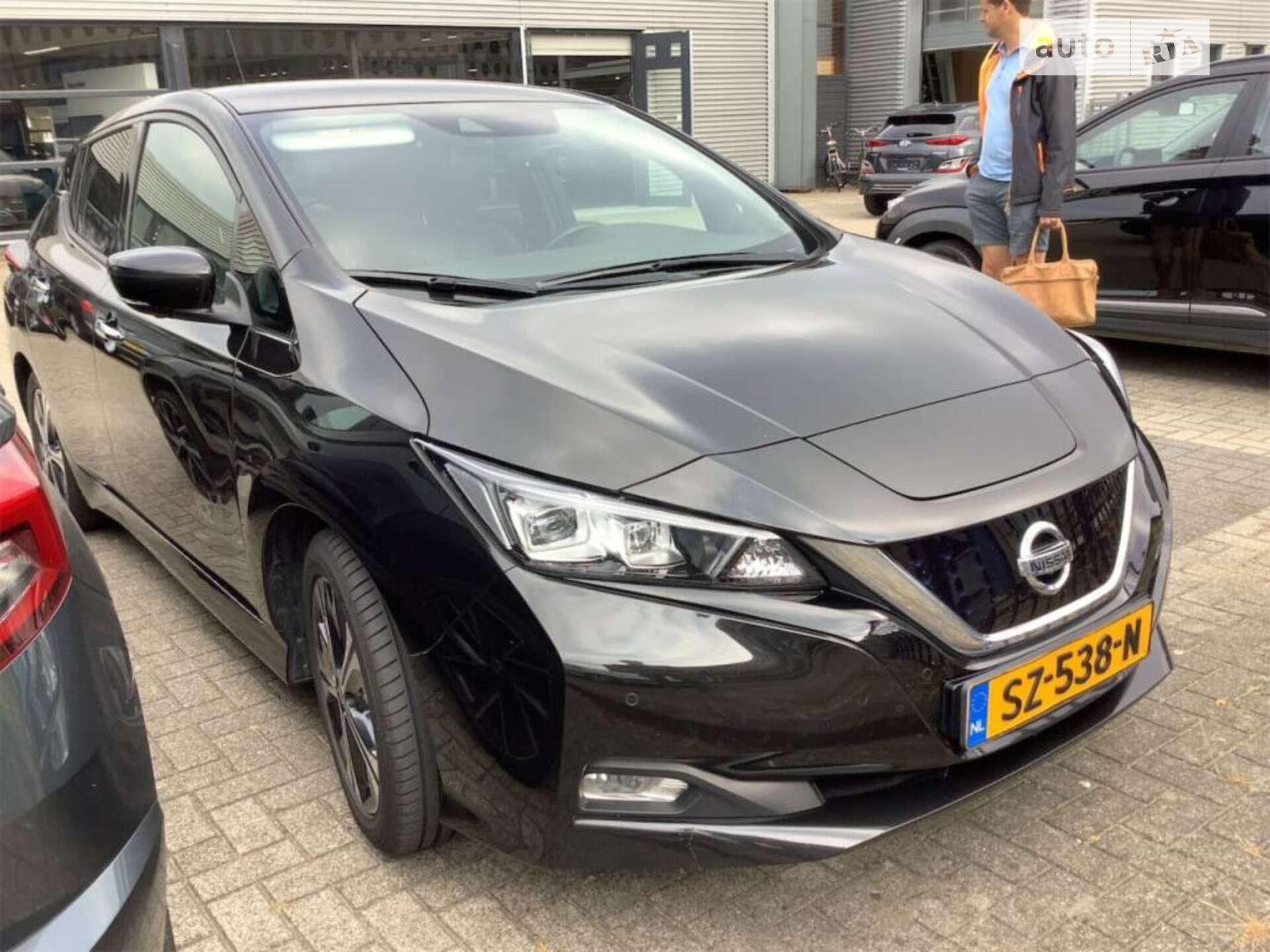 Головне фото звіту автомобіля NISSAN LEAF 2018