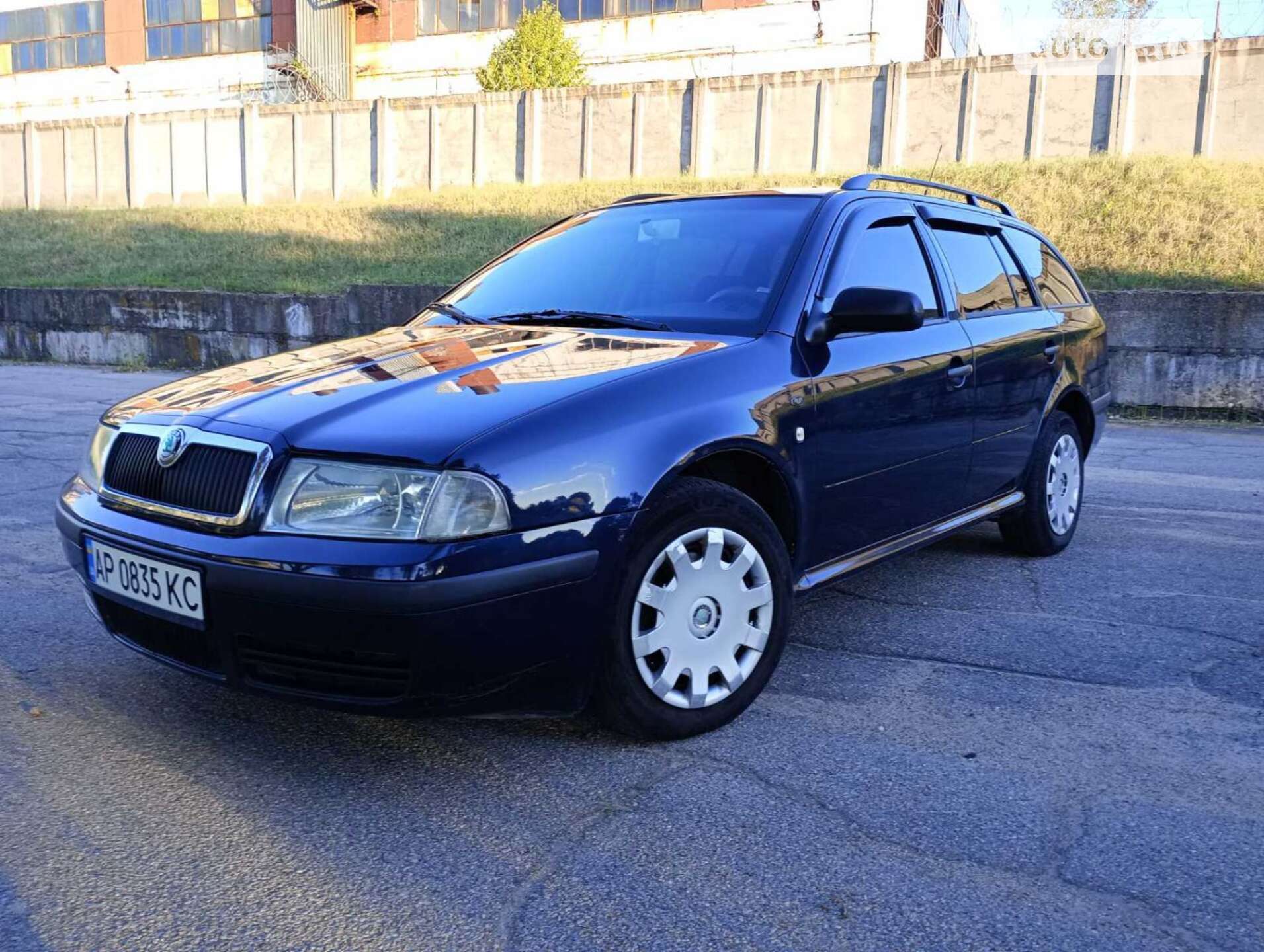 SKODA OCTAVIA COMBI 2000