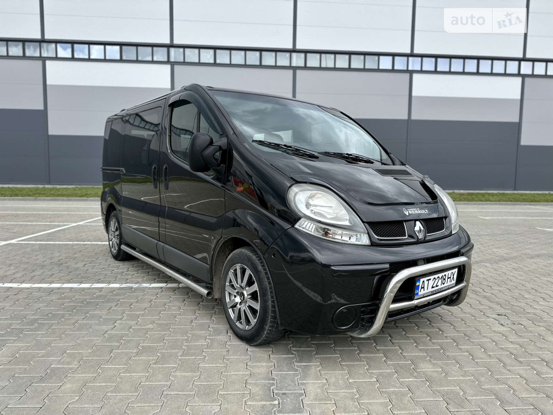 RENAULT TRAFIC 2005
