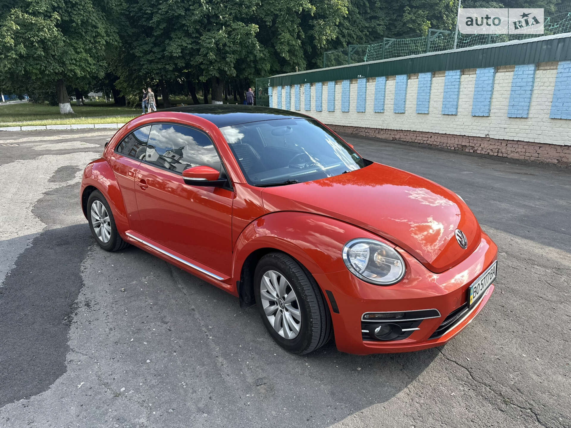 VOLKSWAGEN BEETLE 2019