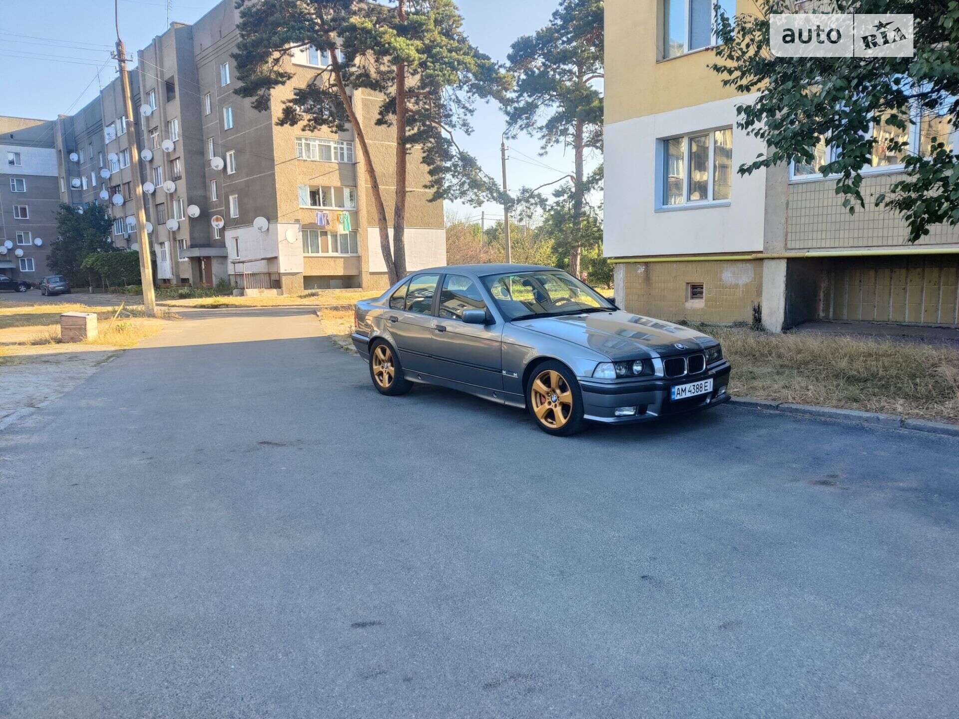 BMW 320I 1993