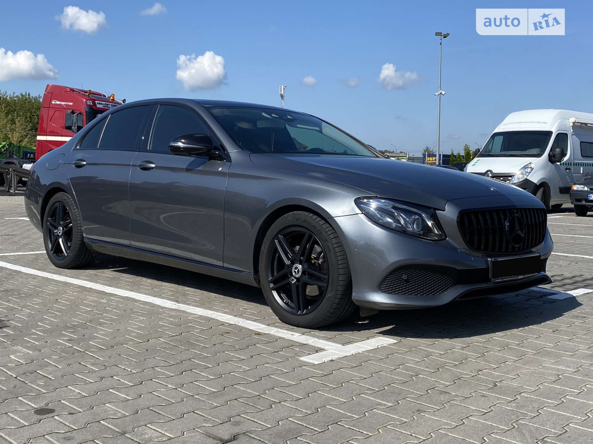 MERCEDES-BENZ E 220 D 2016