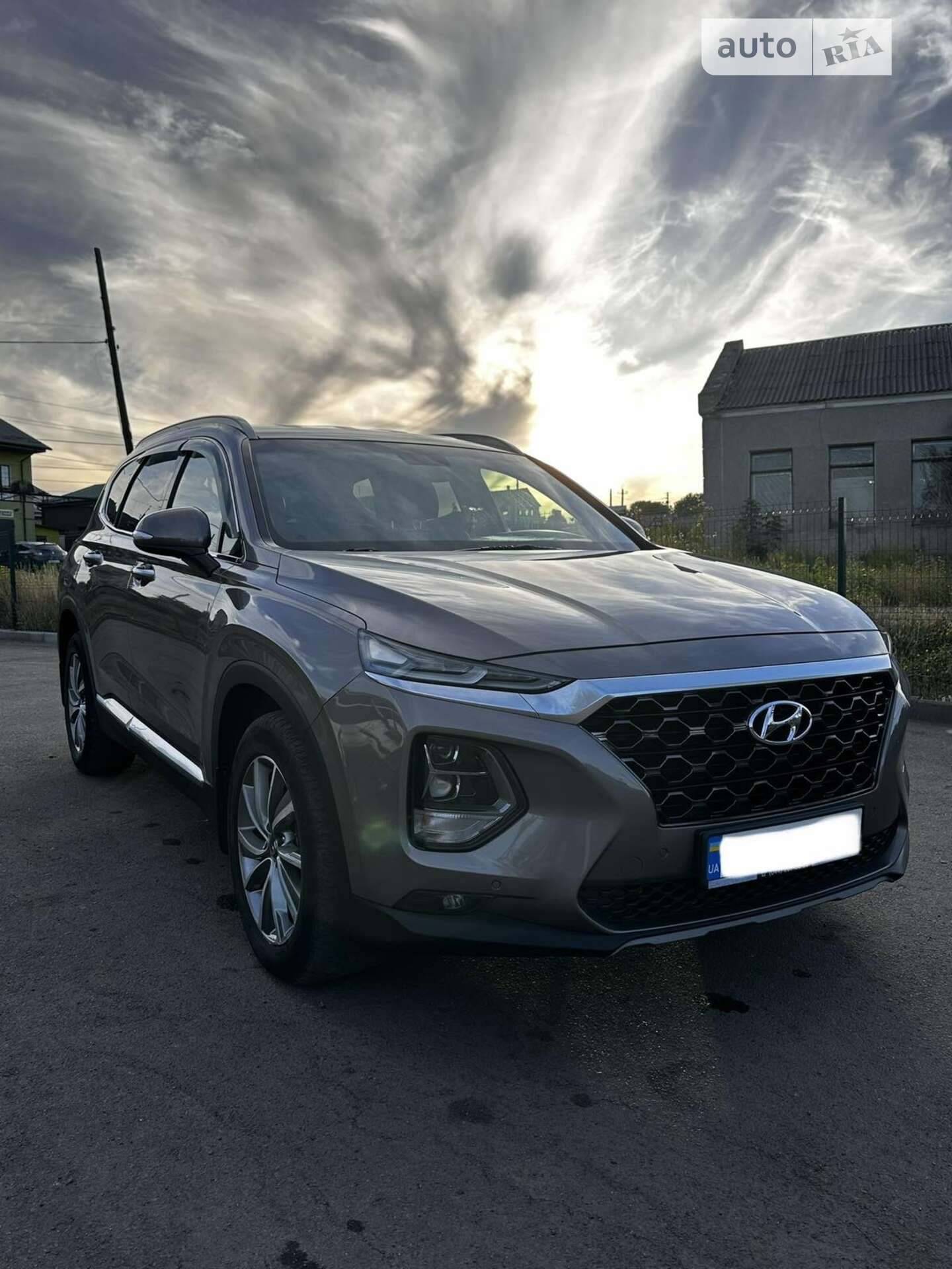 Головне фото звіту автомобіля HYUNDAI SANTA FE 2018